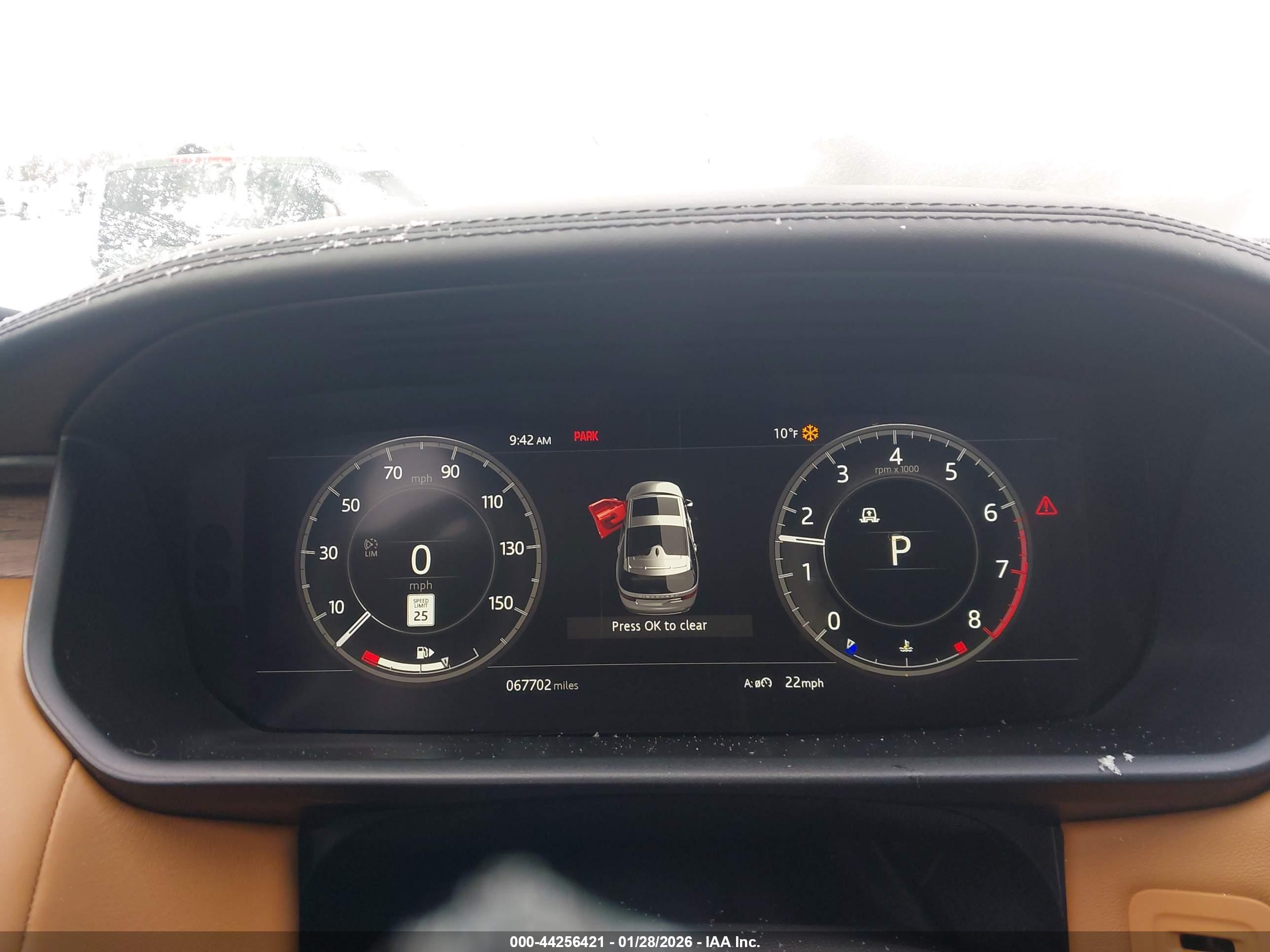 LAND ROVER image 7