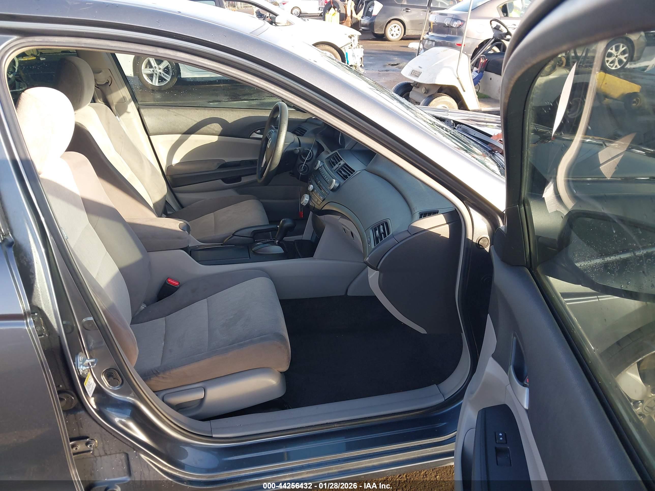 HONDA ACCORD image 5