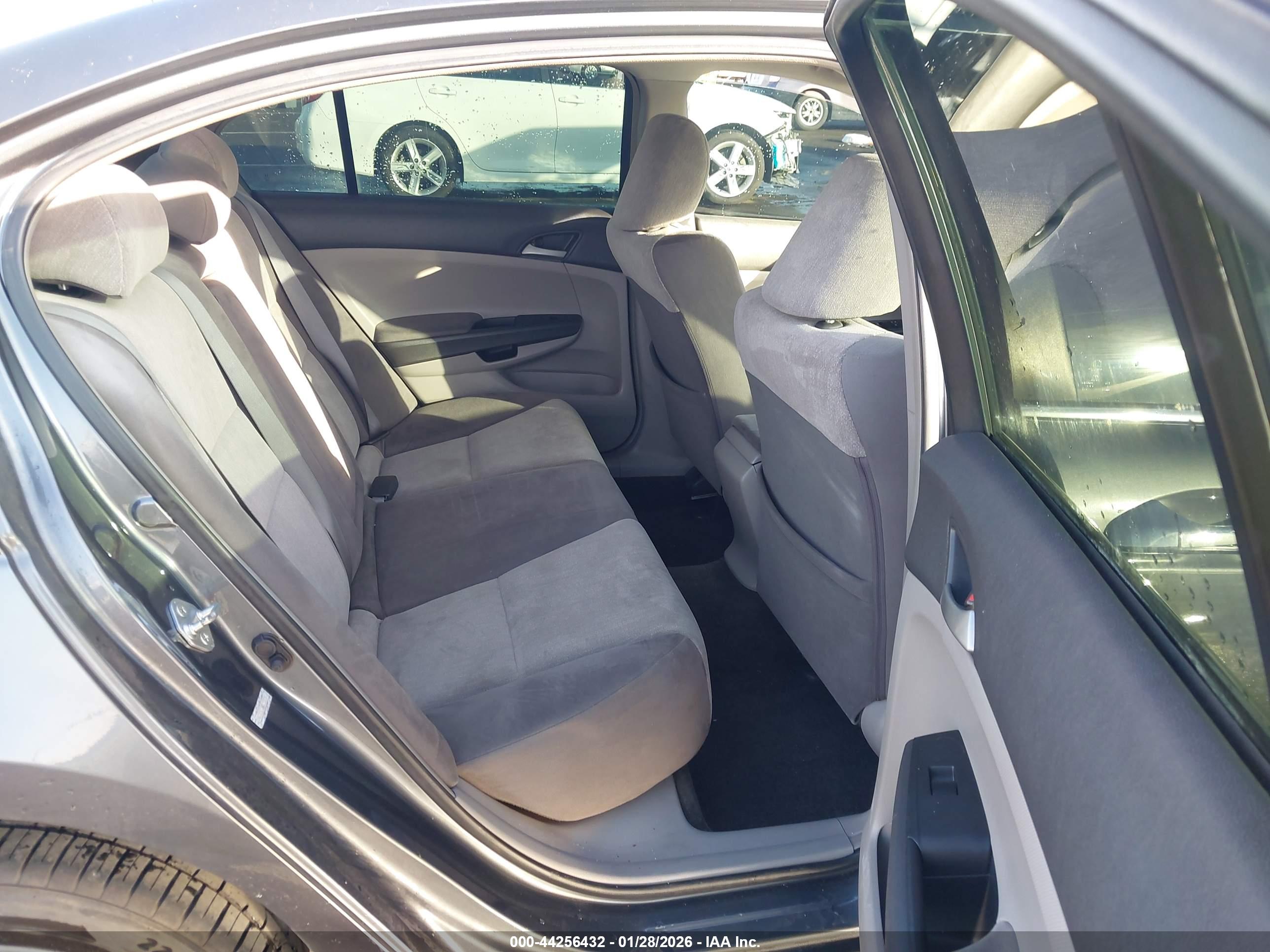 HONDA ACCORD image 8