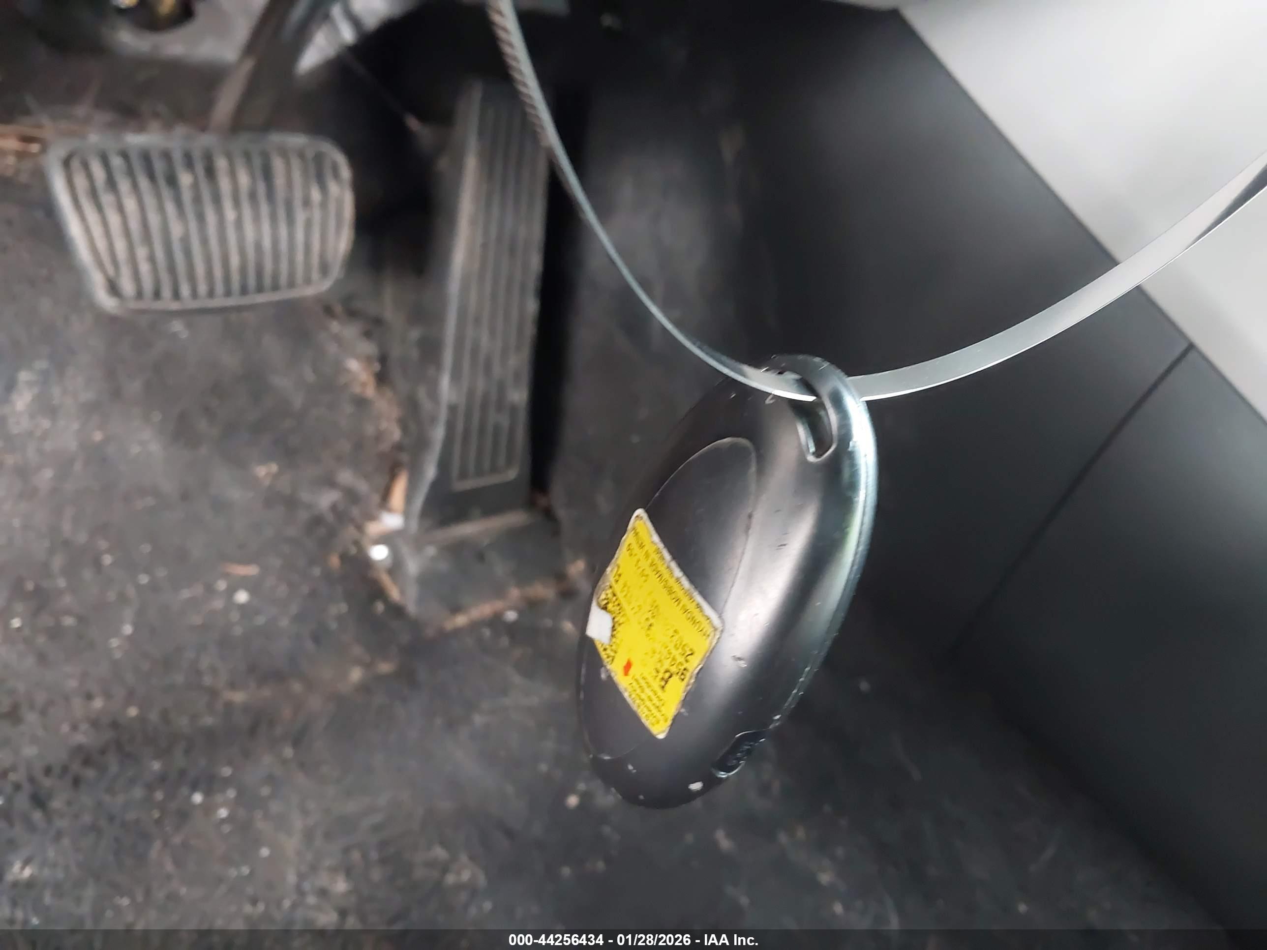 HYUNDAI TUCSON image 11