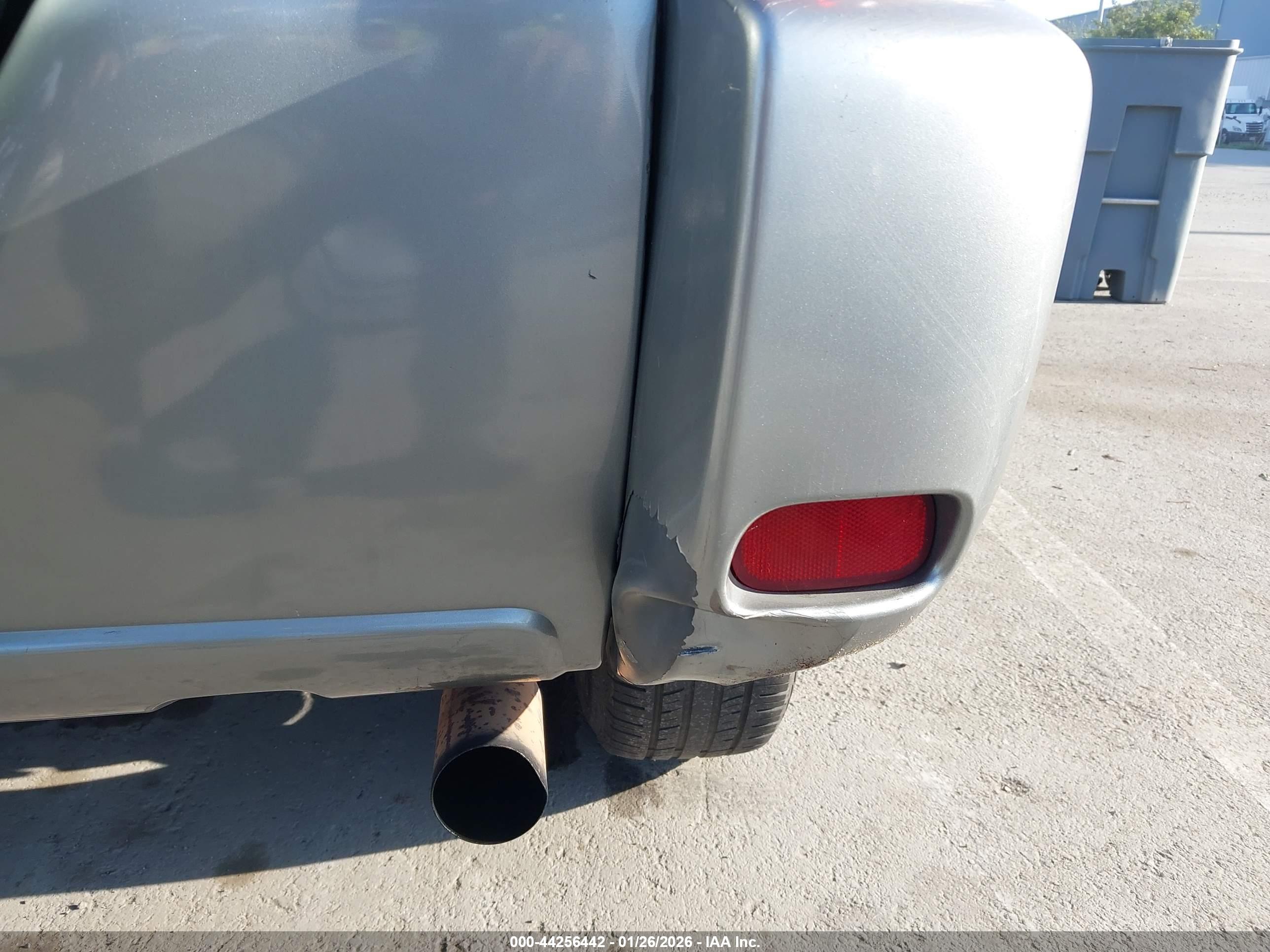 TOYOTA RAV4 image 6