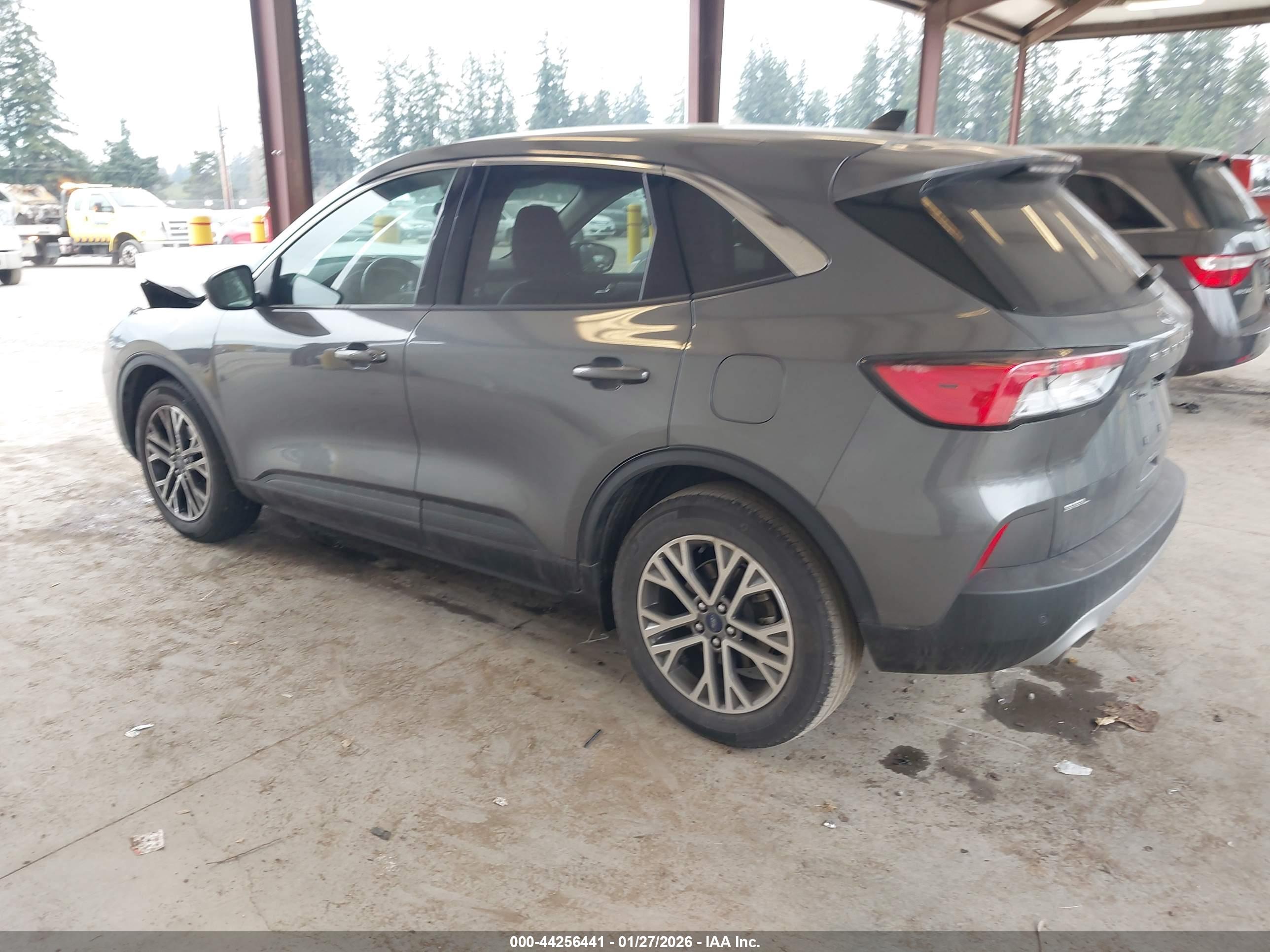 FORD ESCAPE image 3