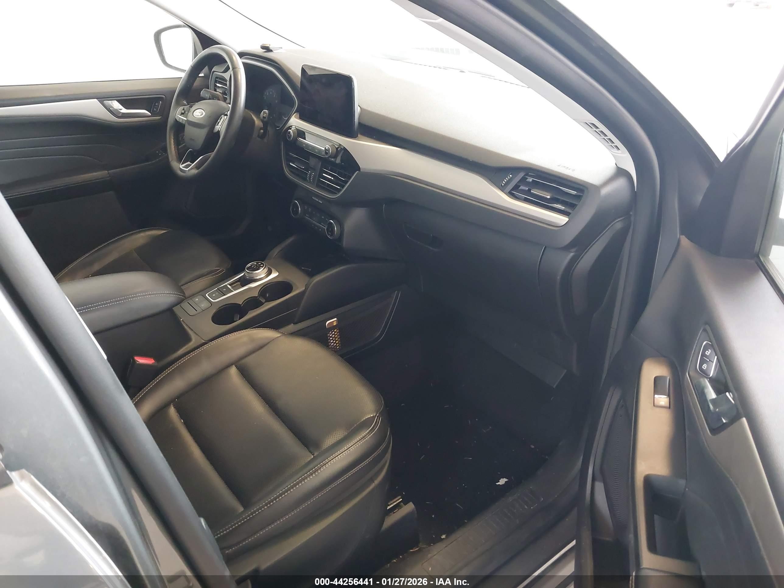 FORD ESCAPE image 5