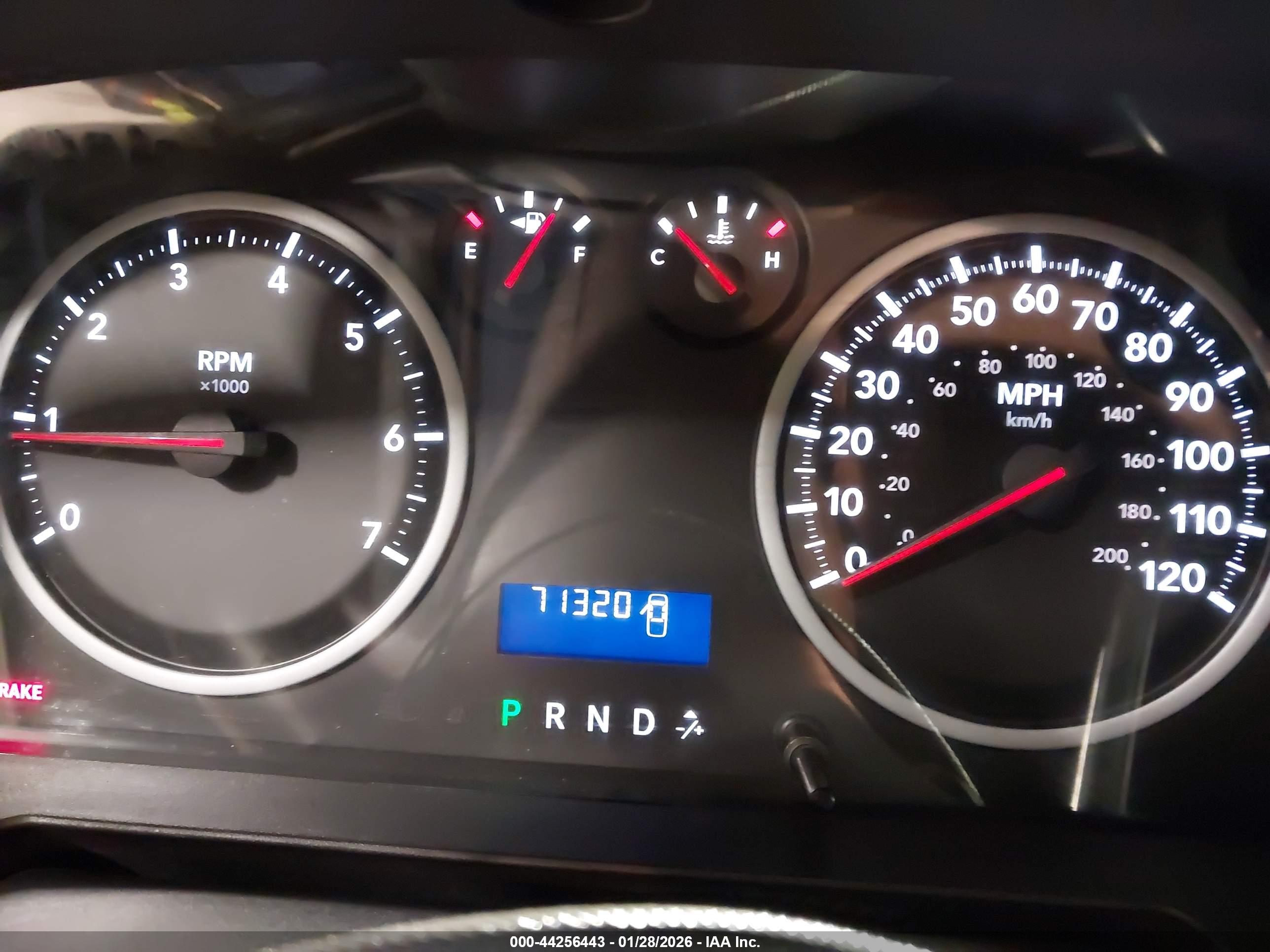 DODGE RAM image 7