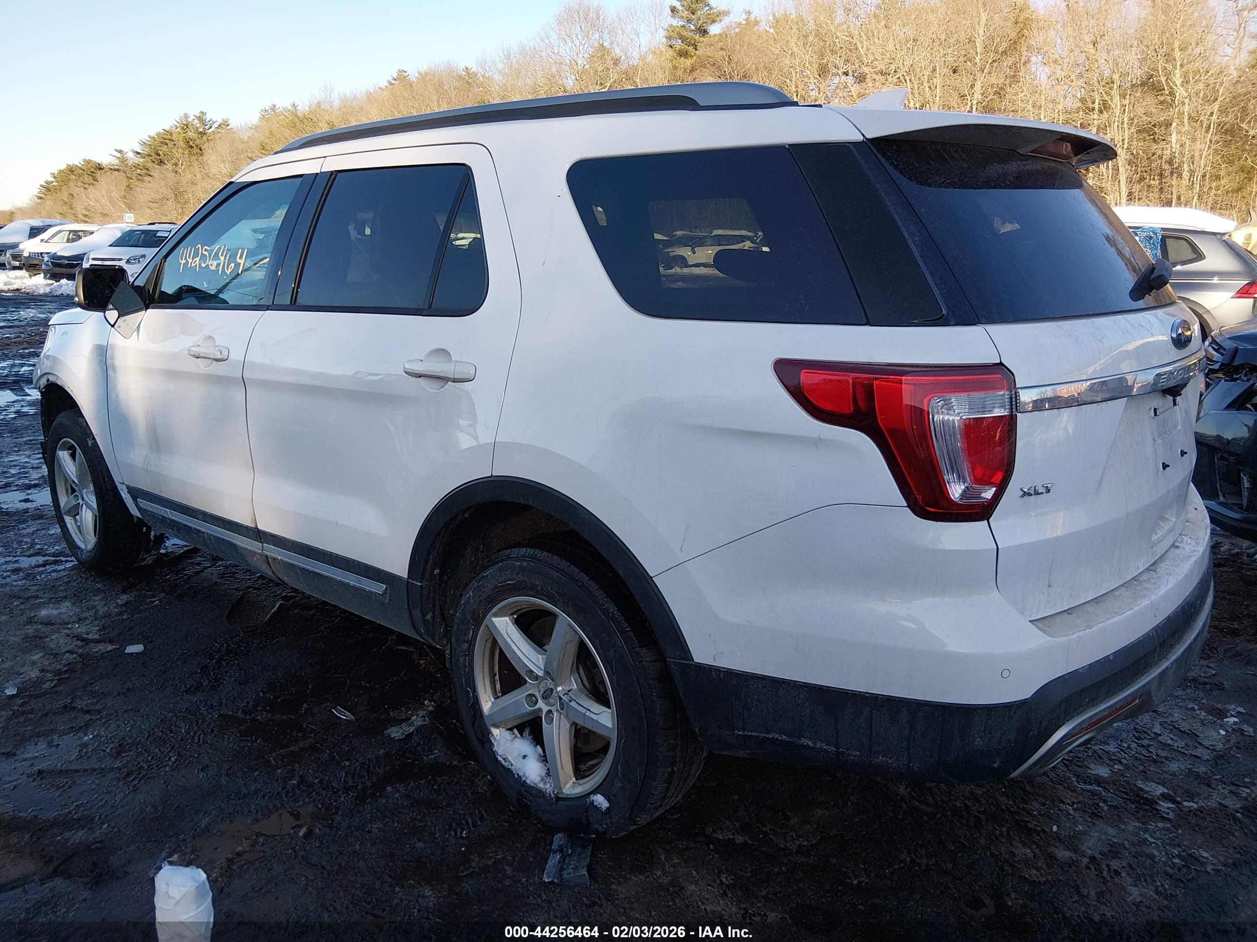FORD EXPLORER image 3
