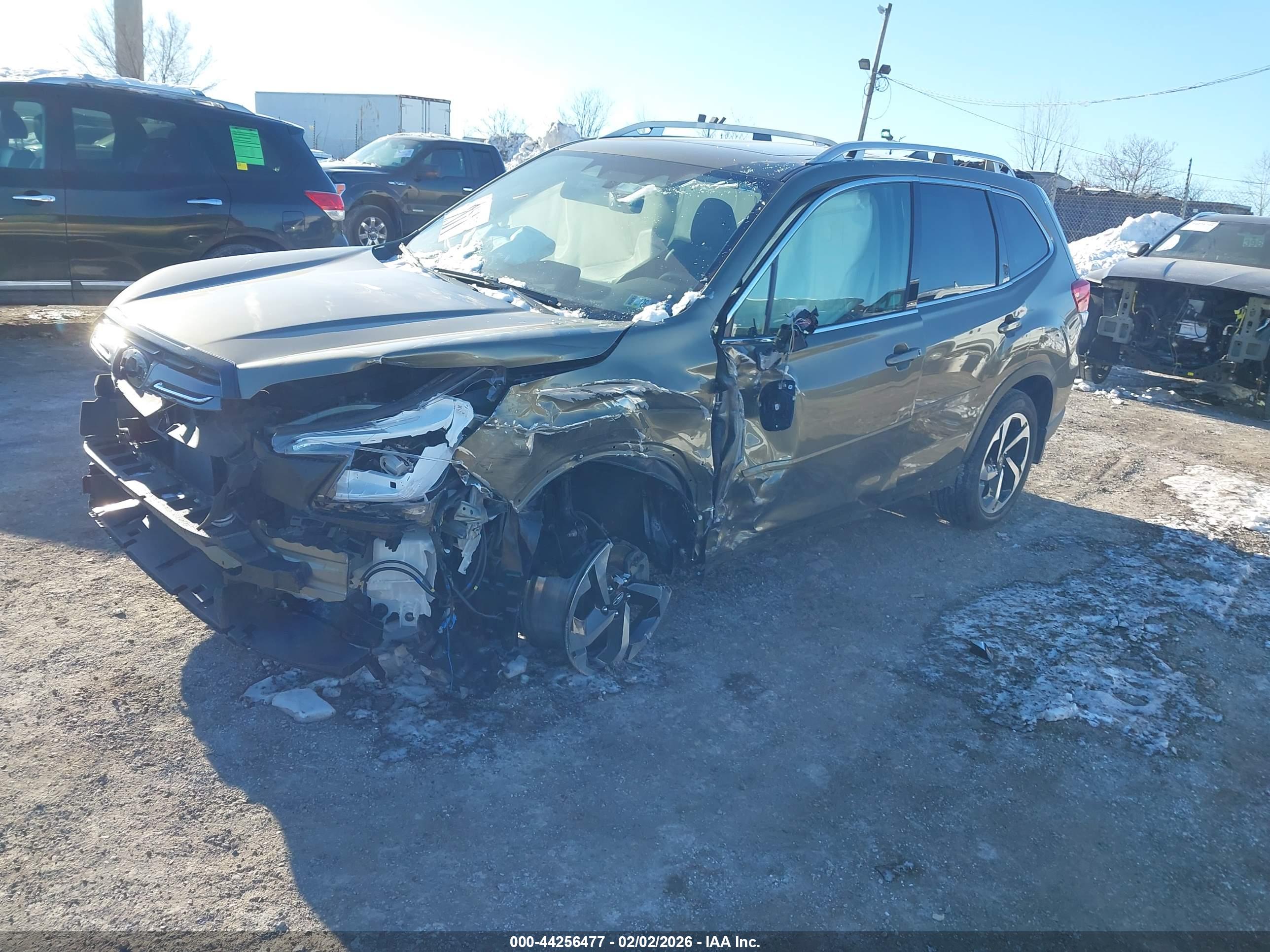 SUBARU FORESTER image 2