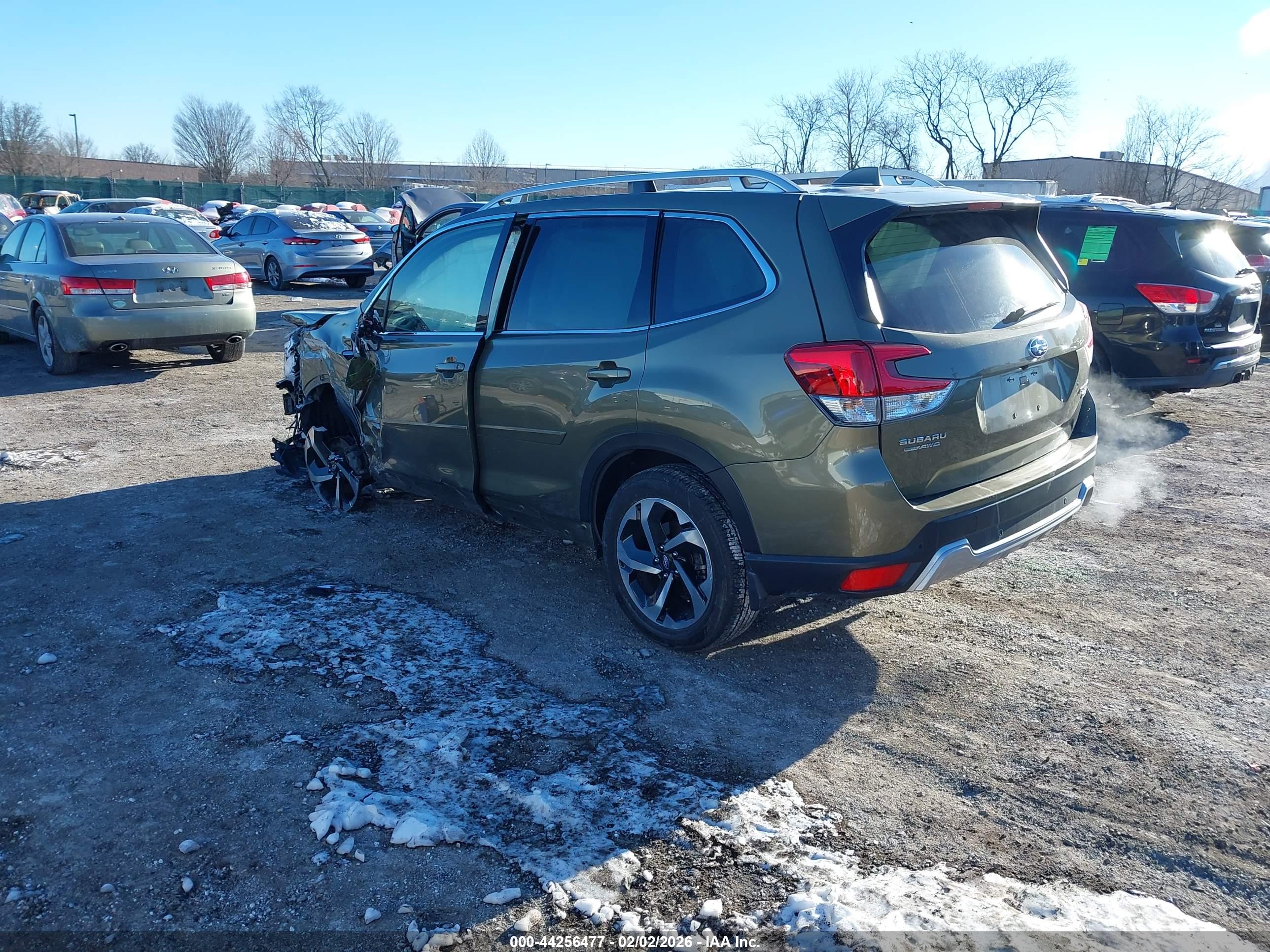 SUBARU FORESTER image 3