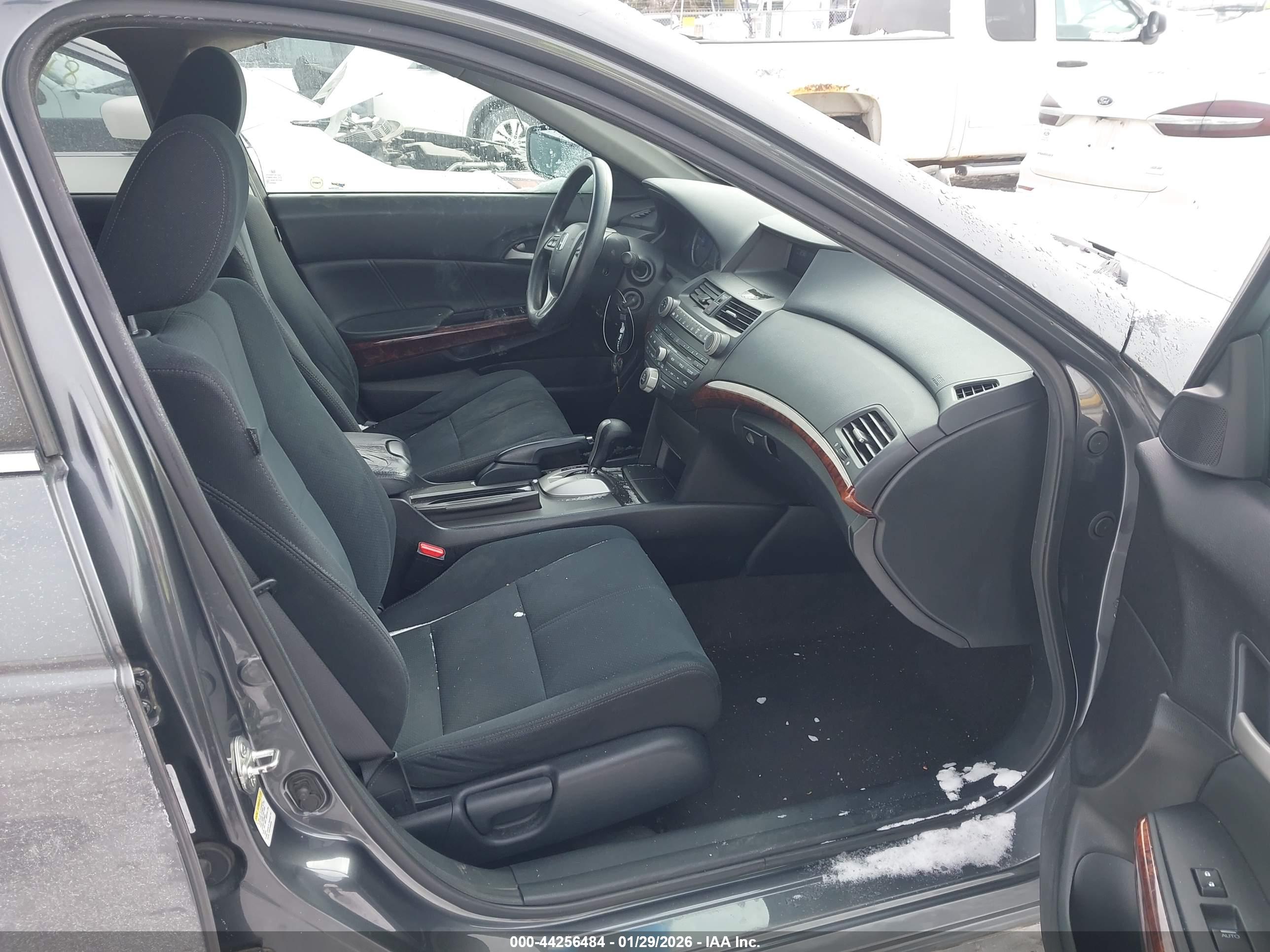 HONDA CROSSTOUR image 5