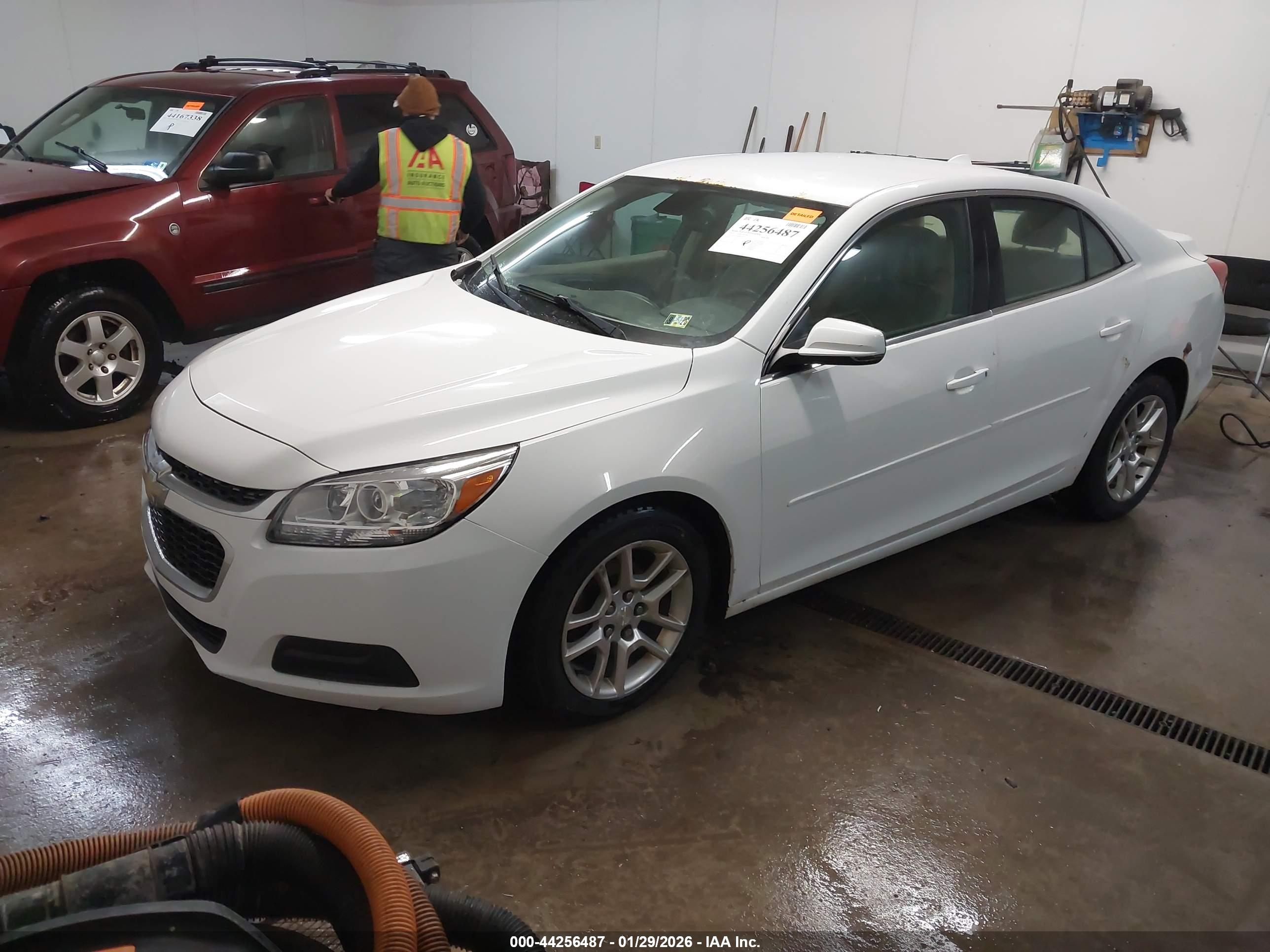 CHEVROLET MALIBU image 2
