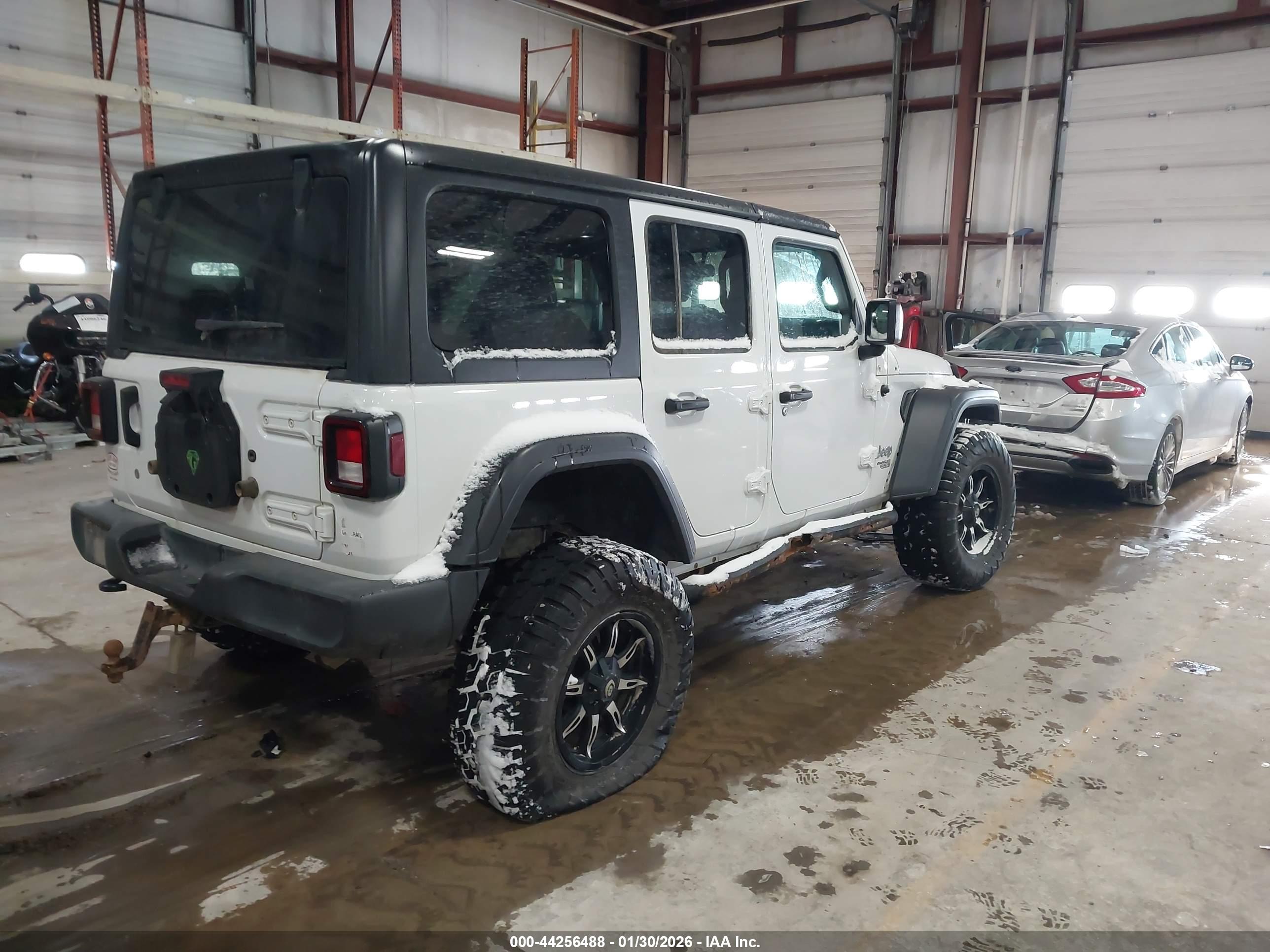 JEEP WRANGLER image 4