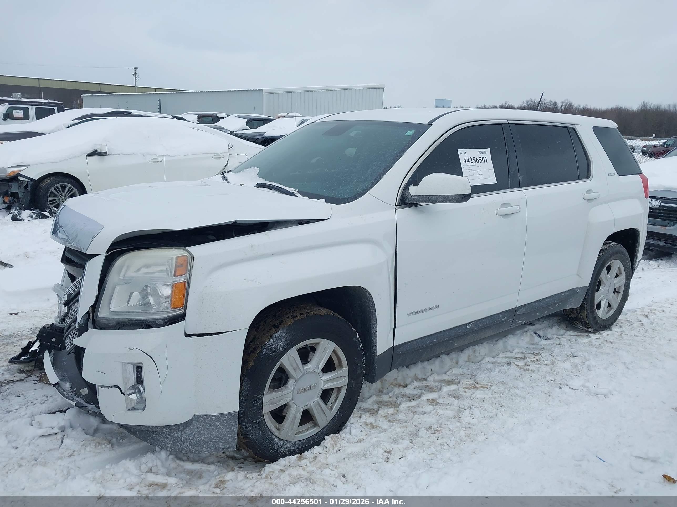 GMC TERRAIN image 2
