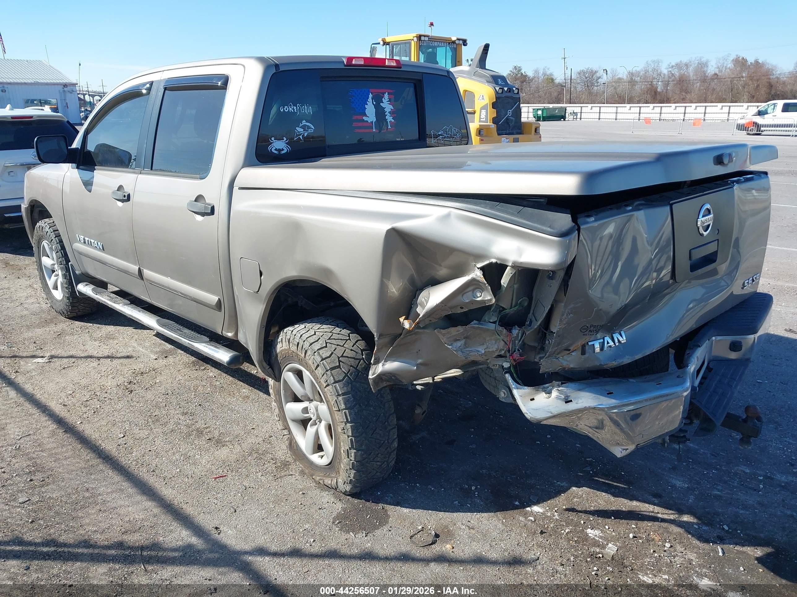 NISSAN TITAN image 3