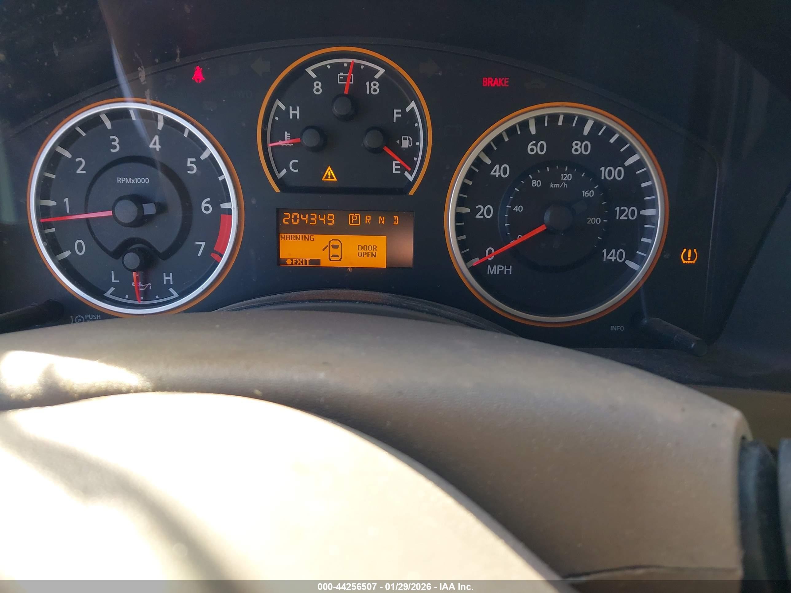 NISSAN TITAN image 7