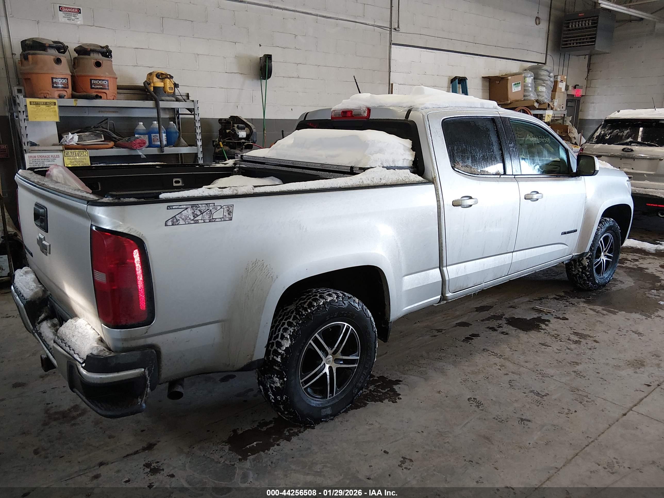 CHEVROLET COLORADO image 4