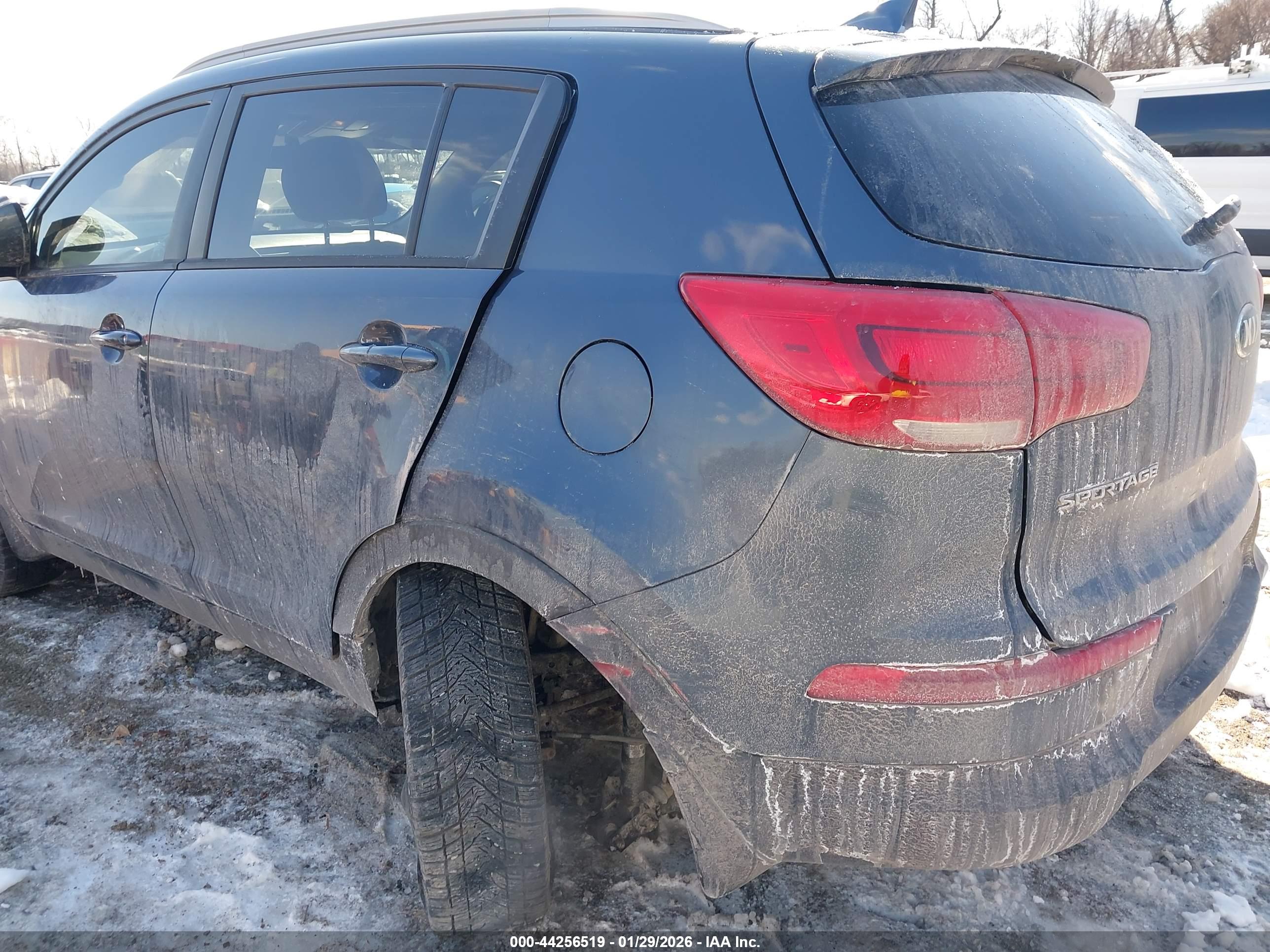 KIA SPORTAGE image 6