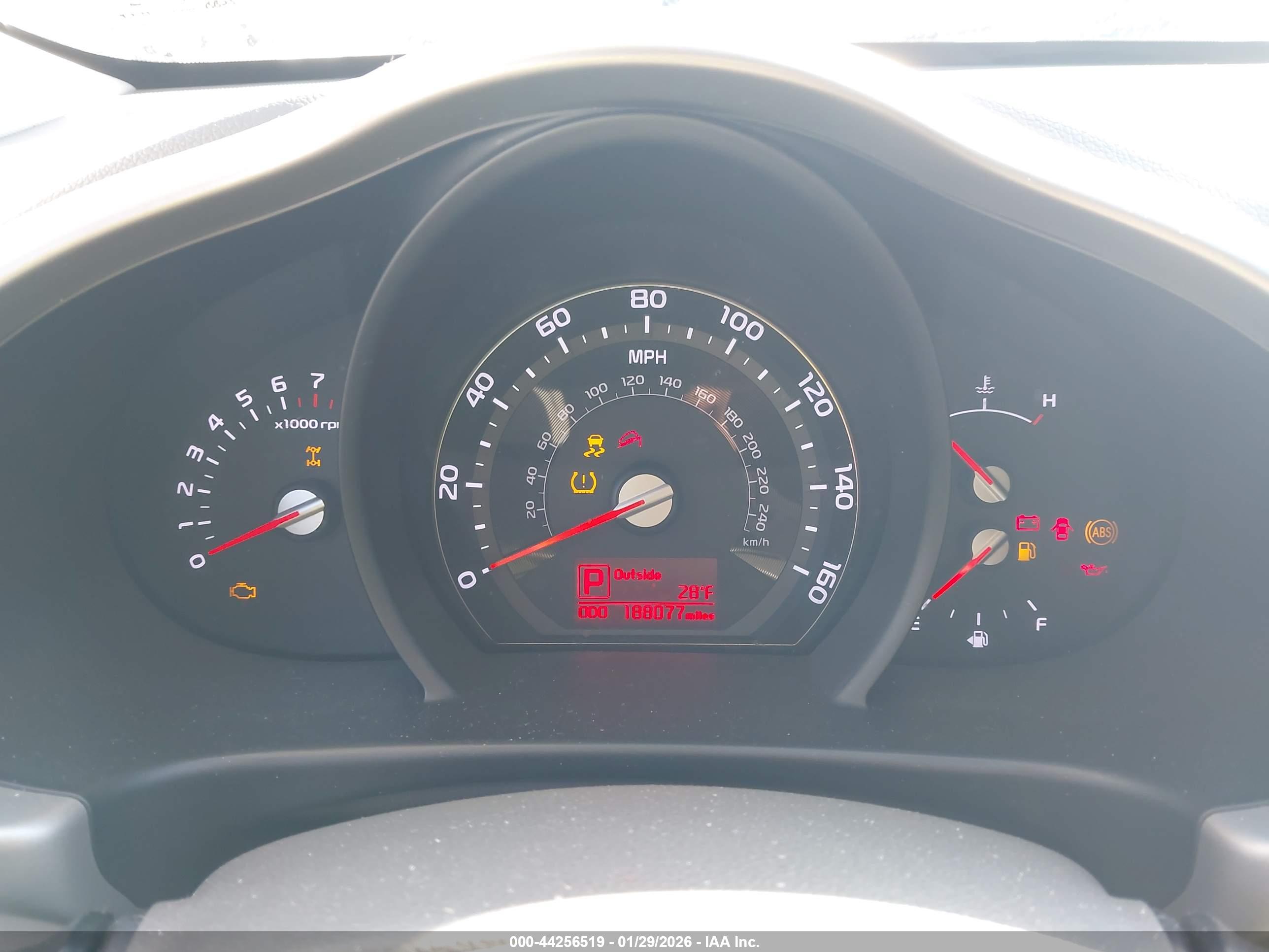 KIA SPORTAGE image 7