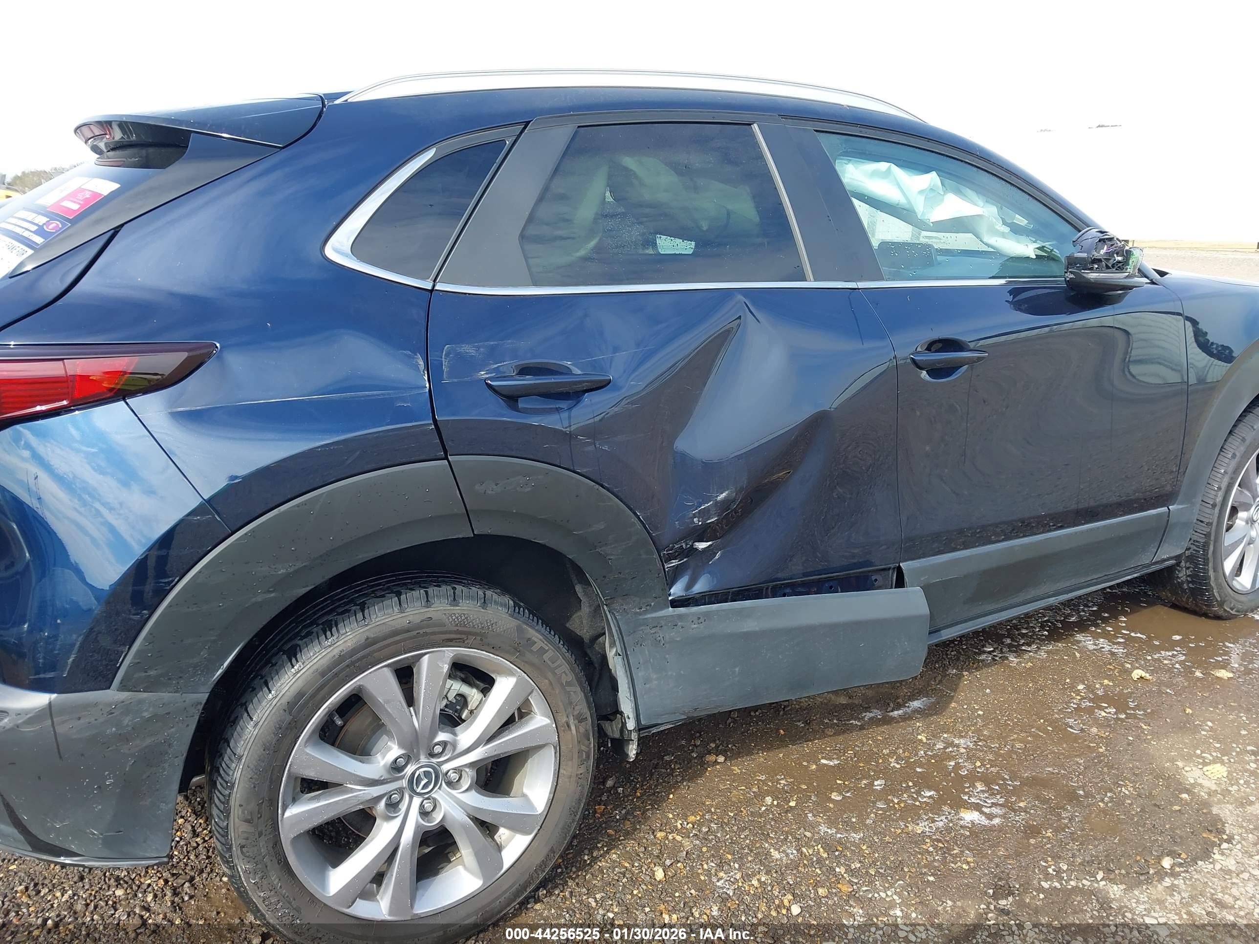 MAZDA CX-30 image 6