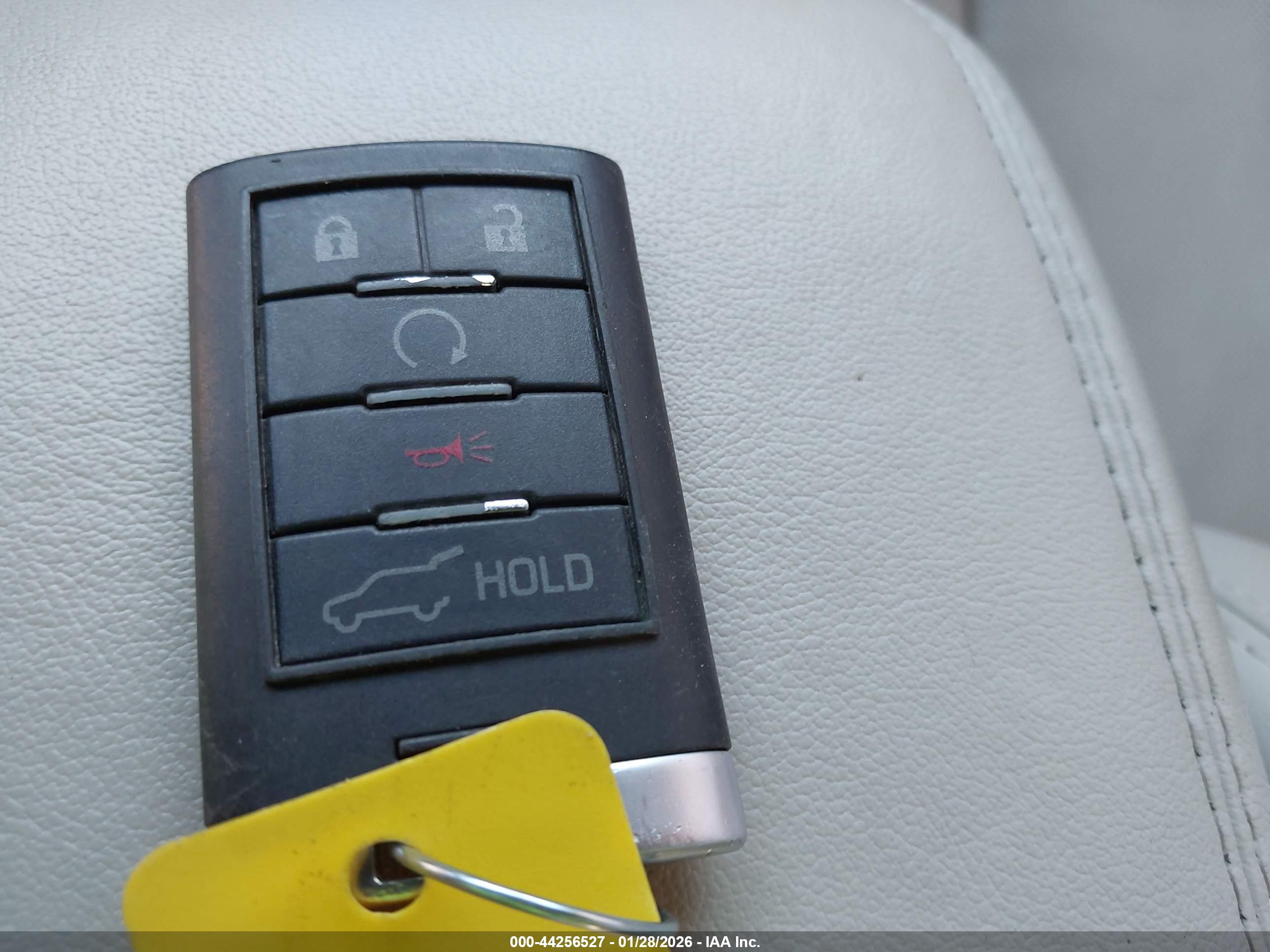 CADILLAC SRX image 11