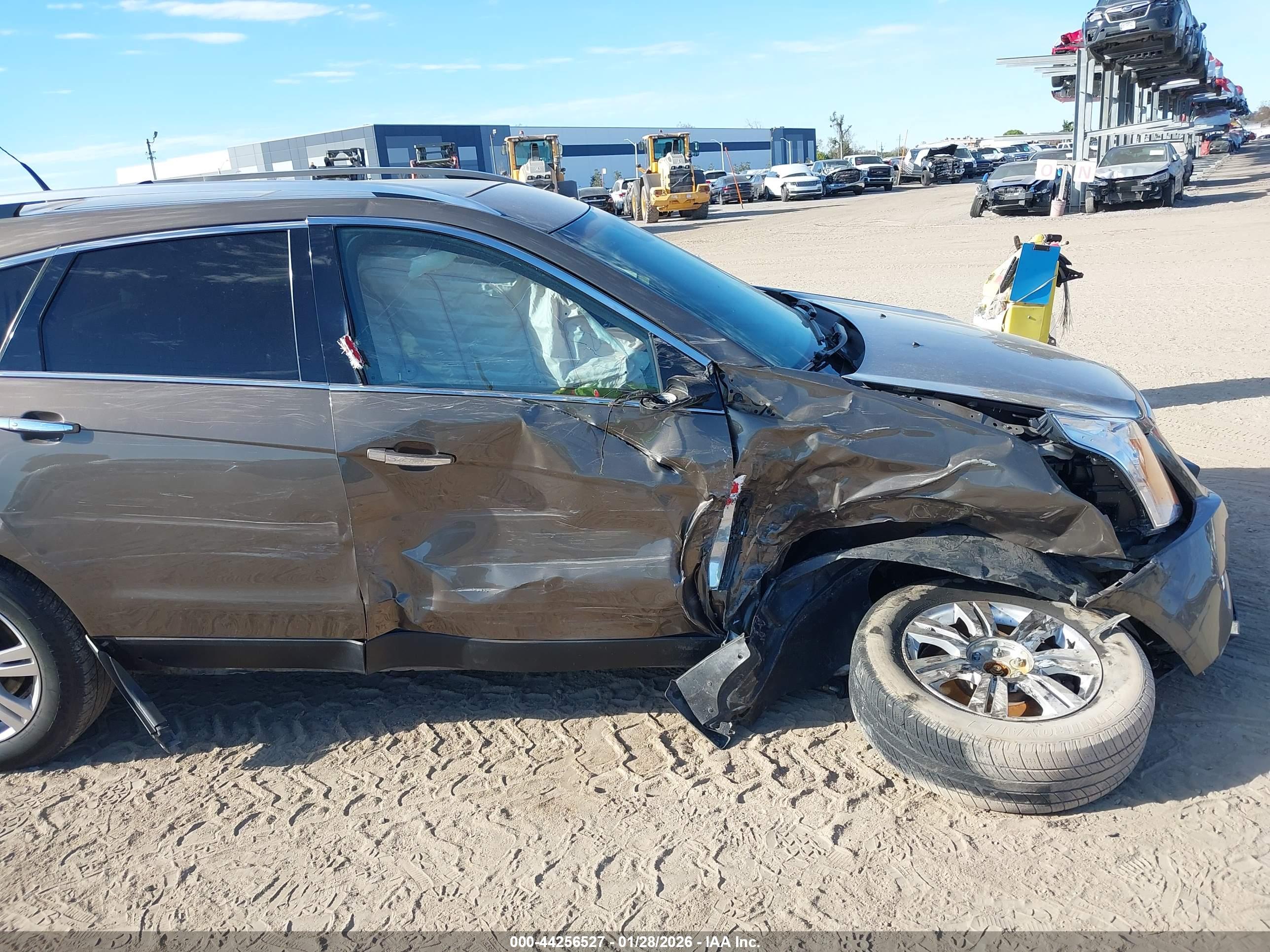 CADILLAC SRX image 6