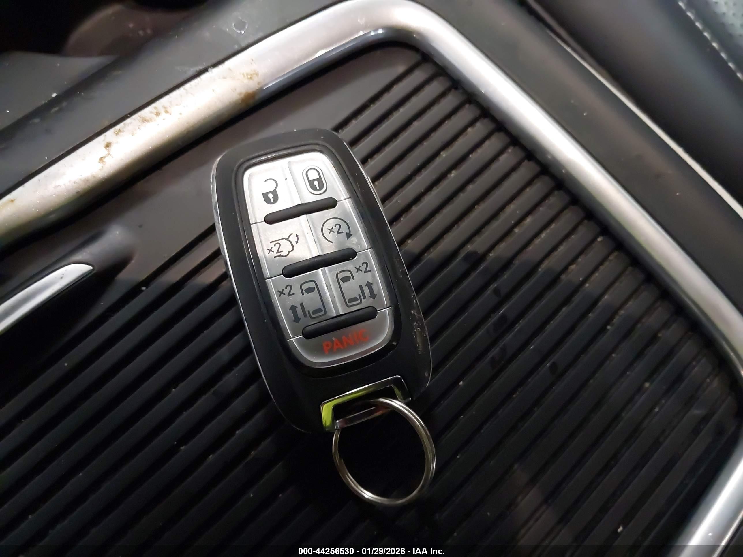 CHRYSLER PACIFICA image 11