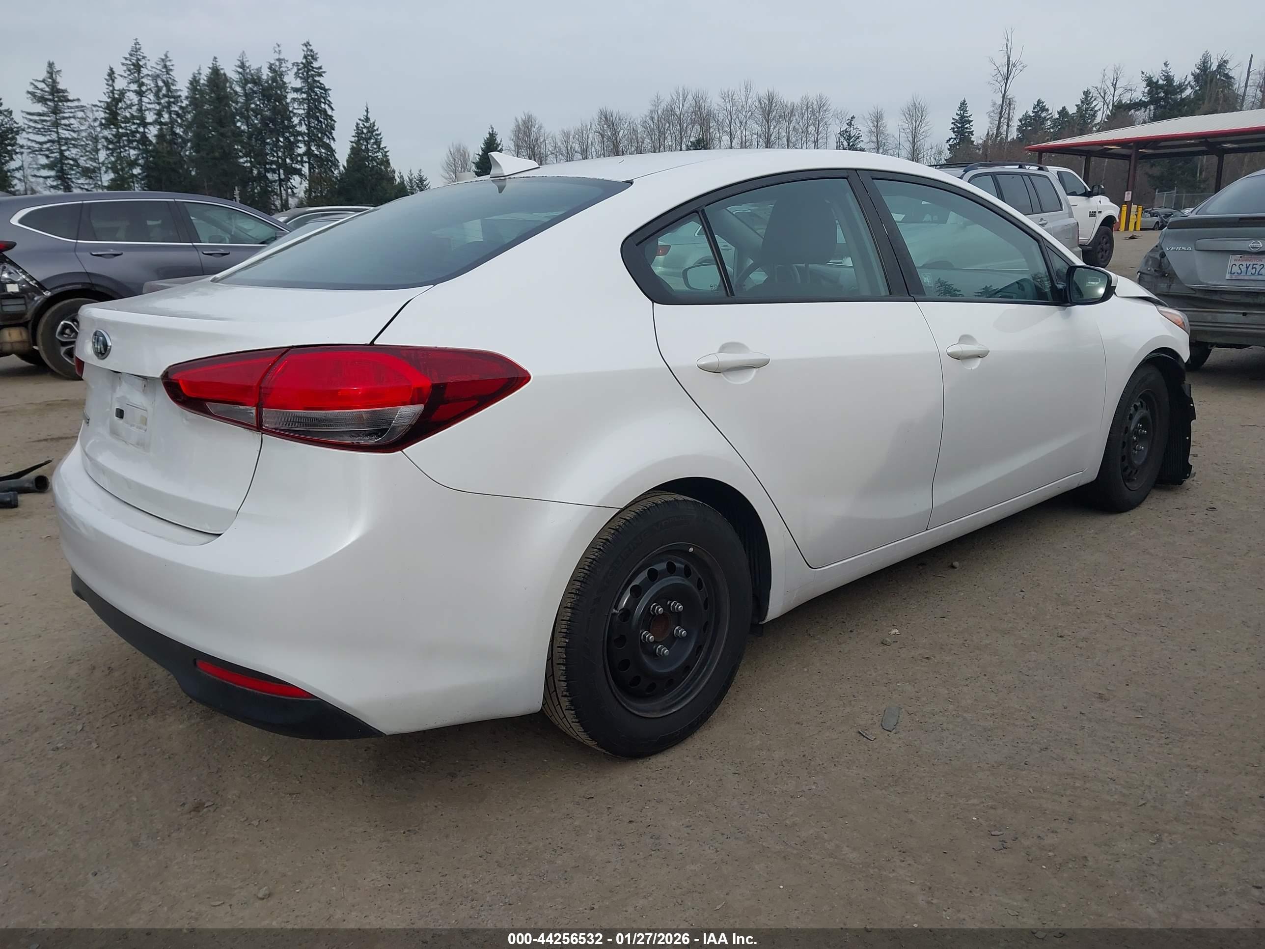 KIA FORTE image 4