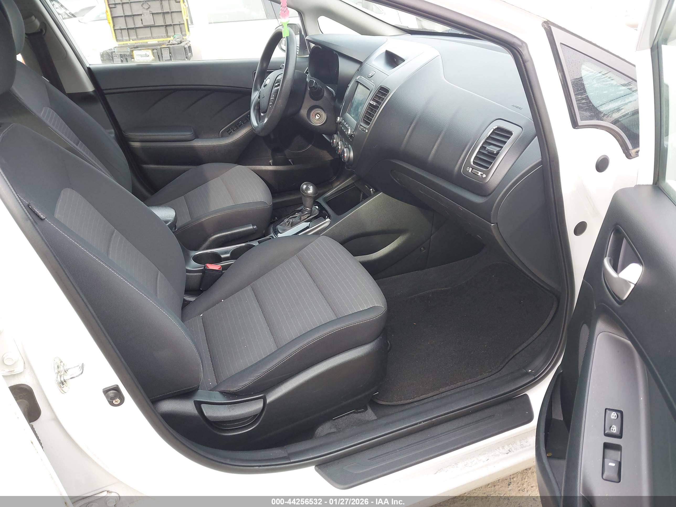 KIA FORTE image 5