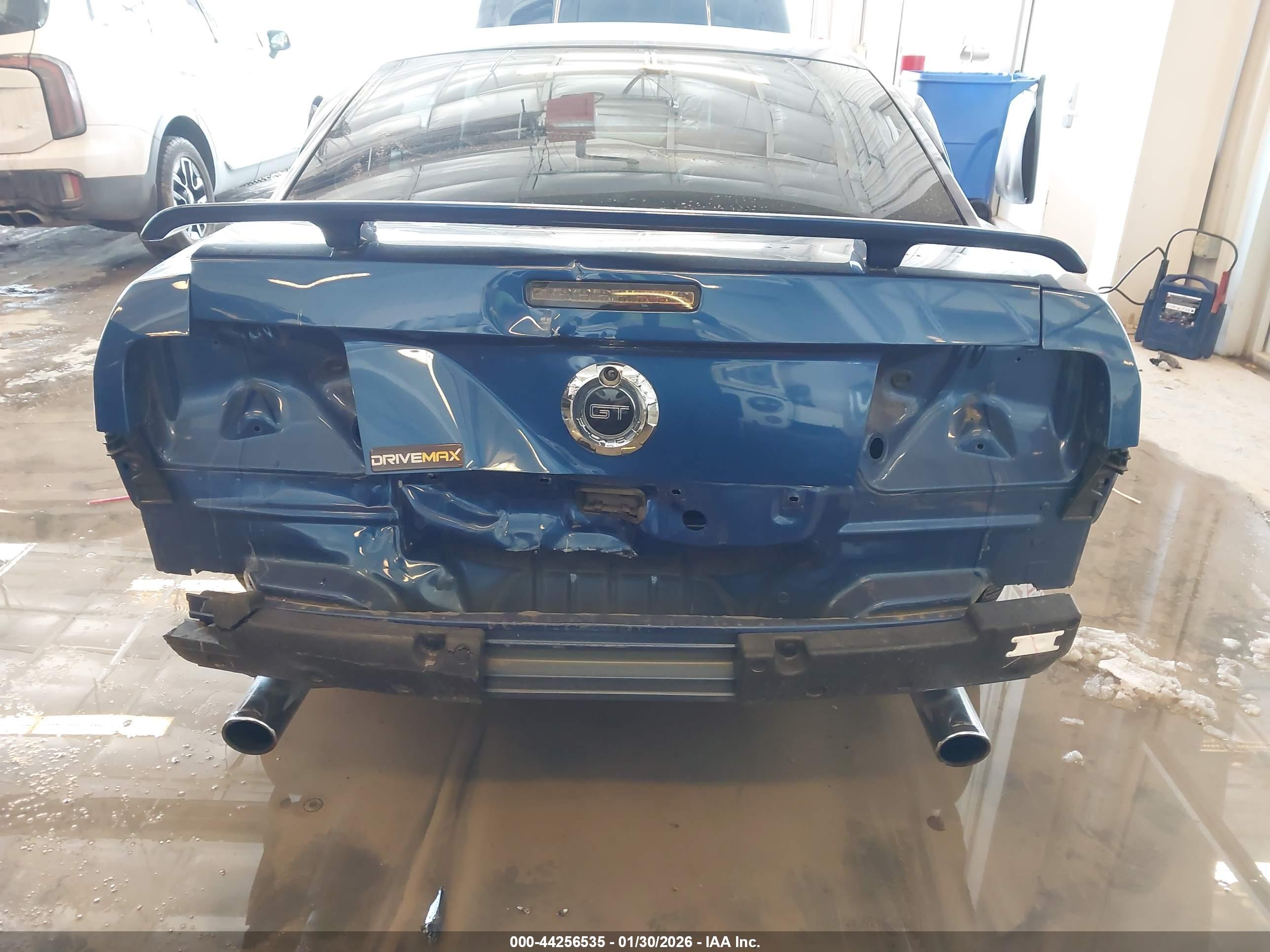 FORD MUSTANG image 6