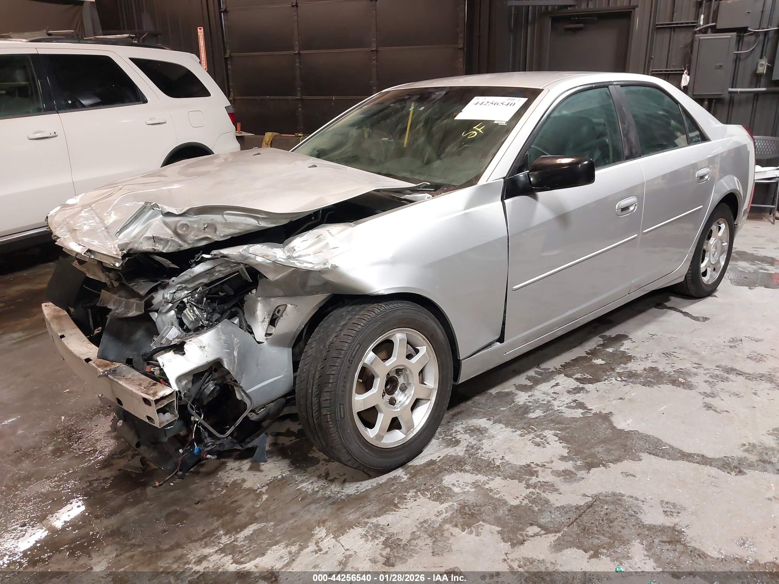 CADILLAC CTS image 2