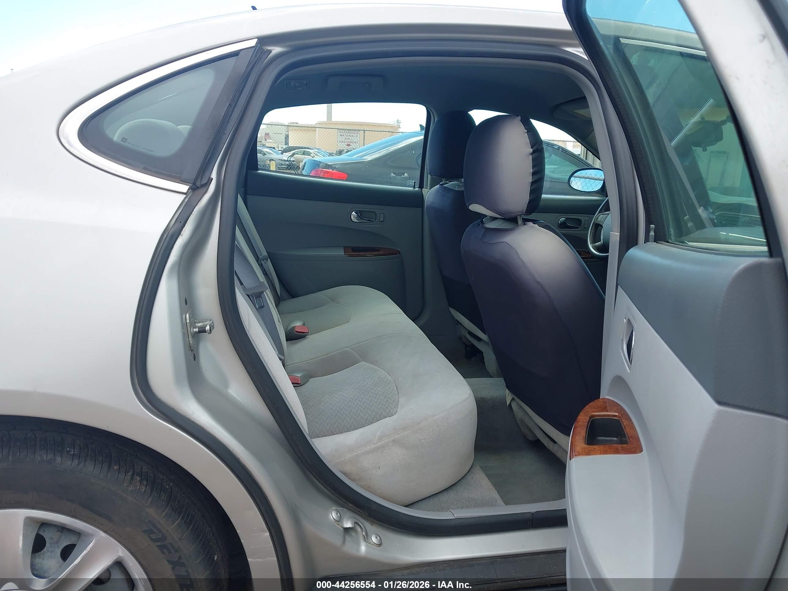 BUICK LACROSSE image 8