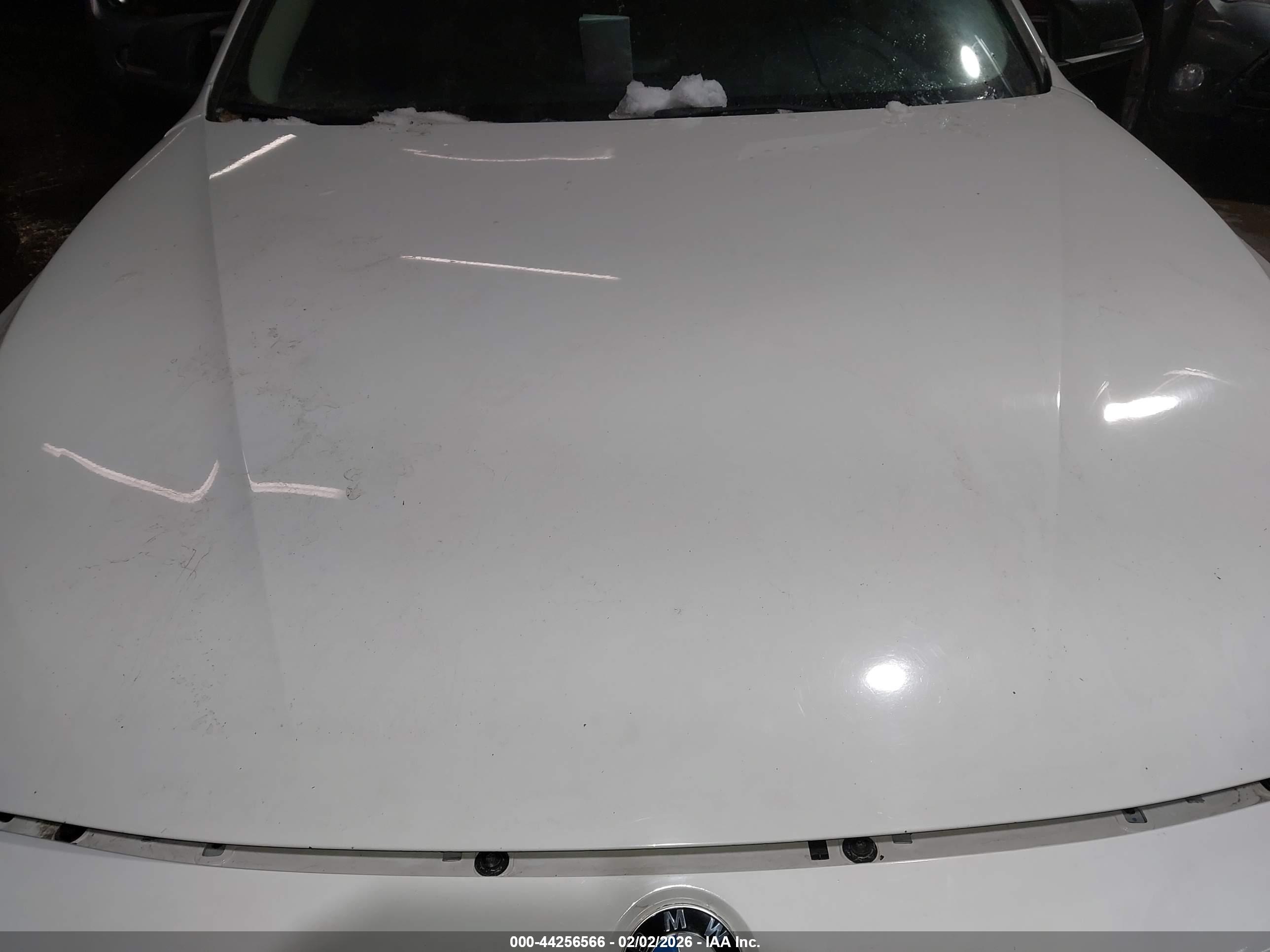 BMW 328I image 10