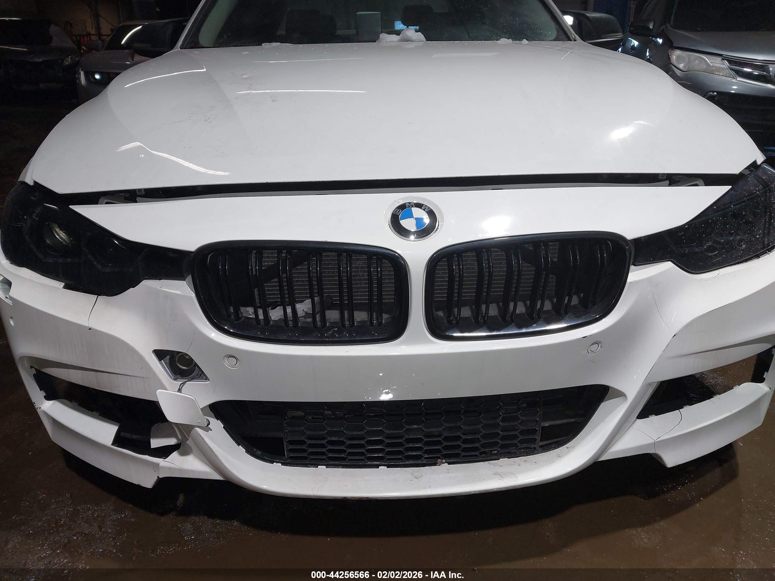 BMW 328I image 6