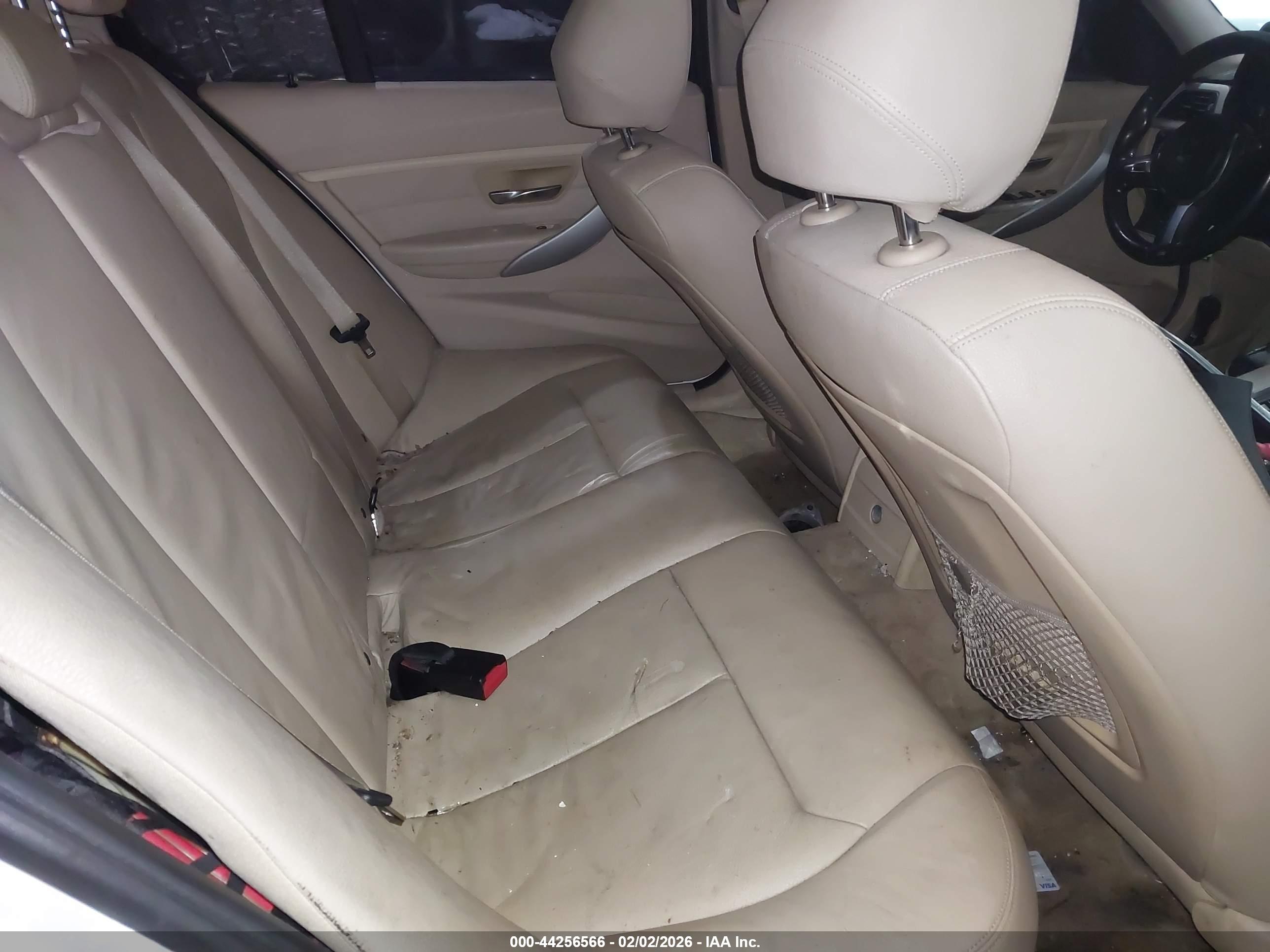 BMW 328I image 8