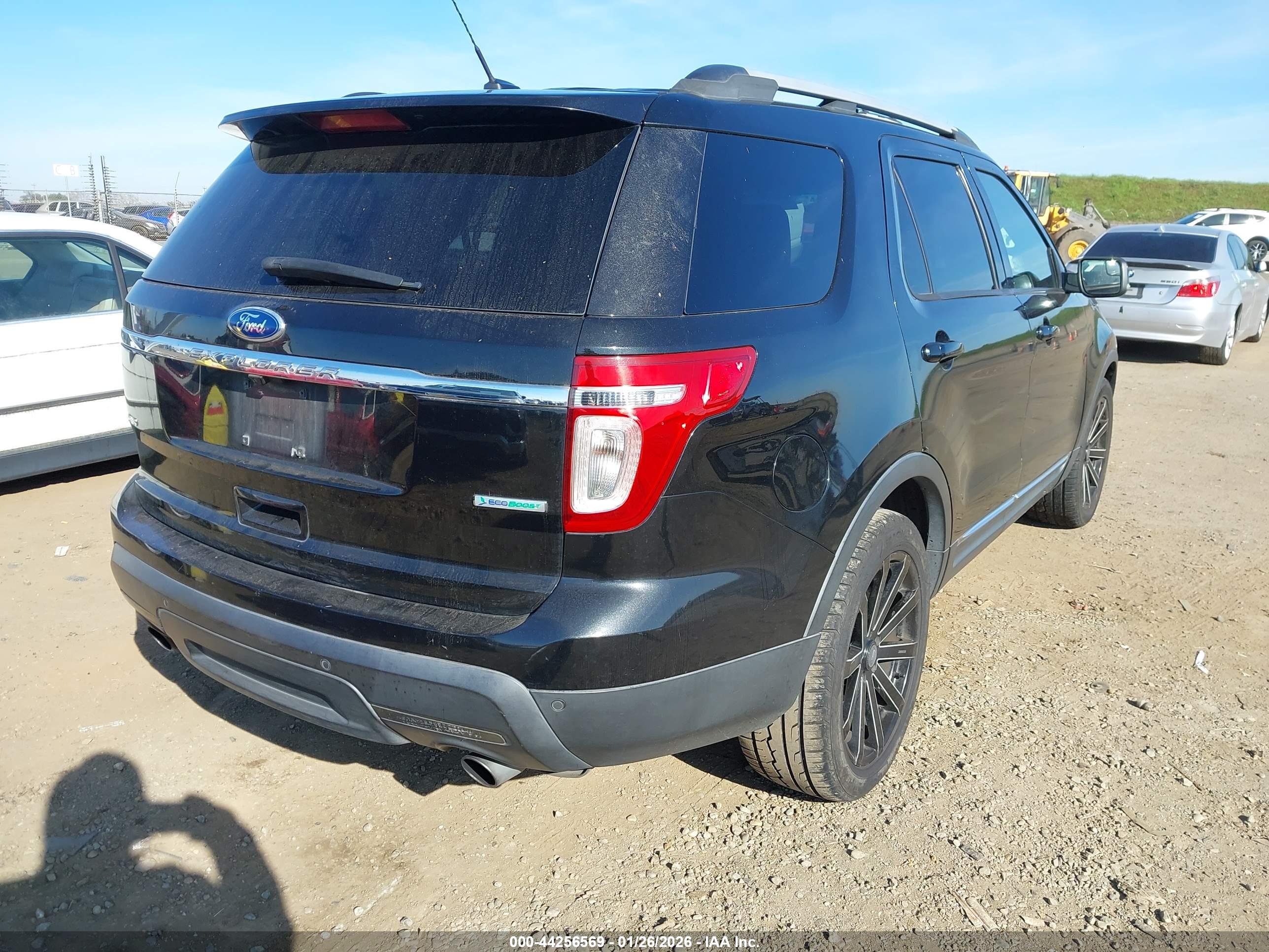 FORD EXPLORER image 4