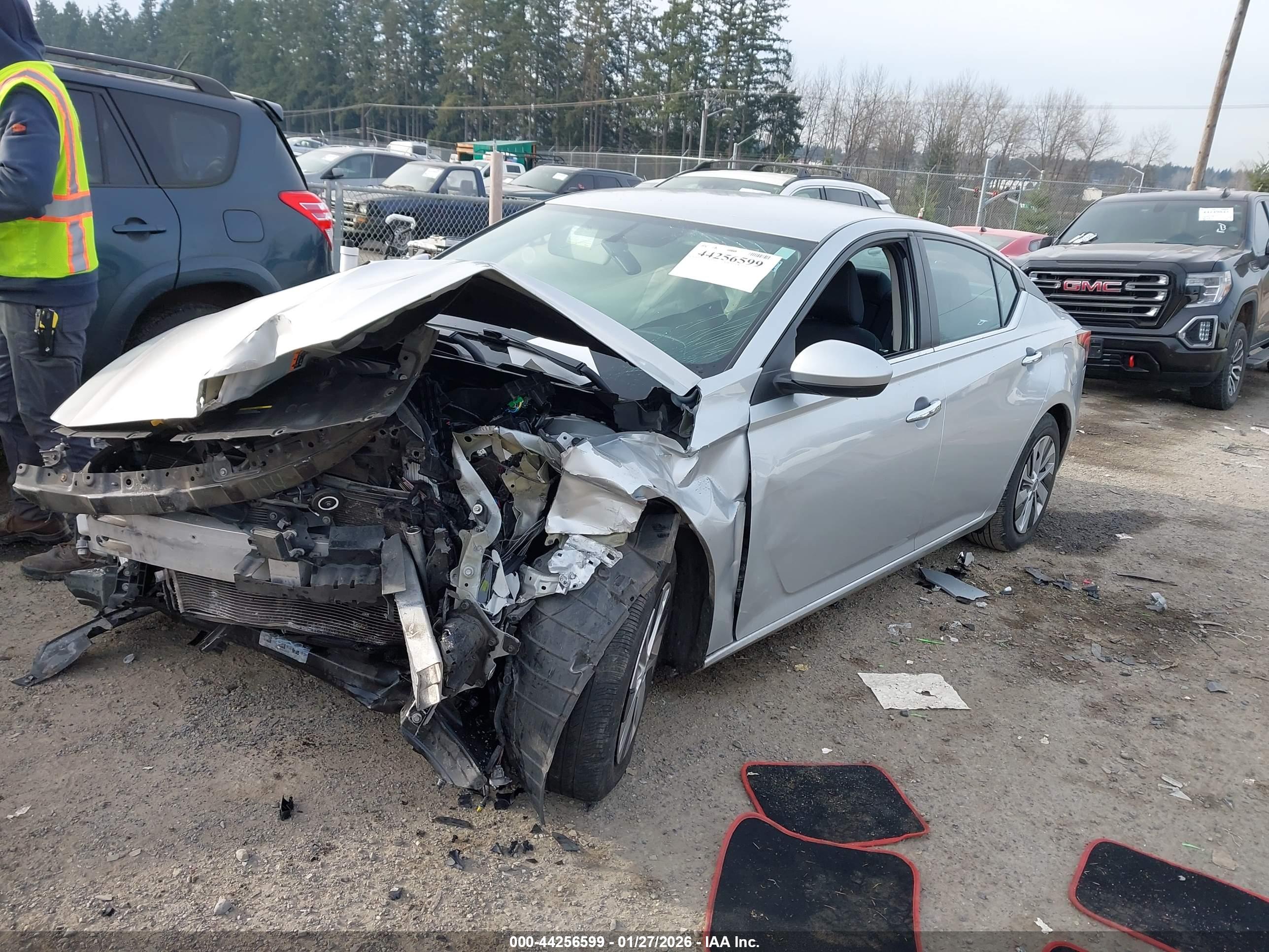 NISSAN ALTIMA image 2