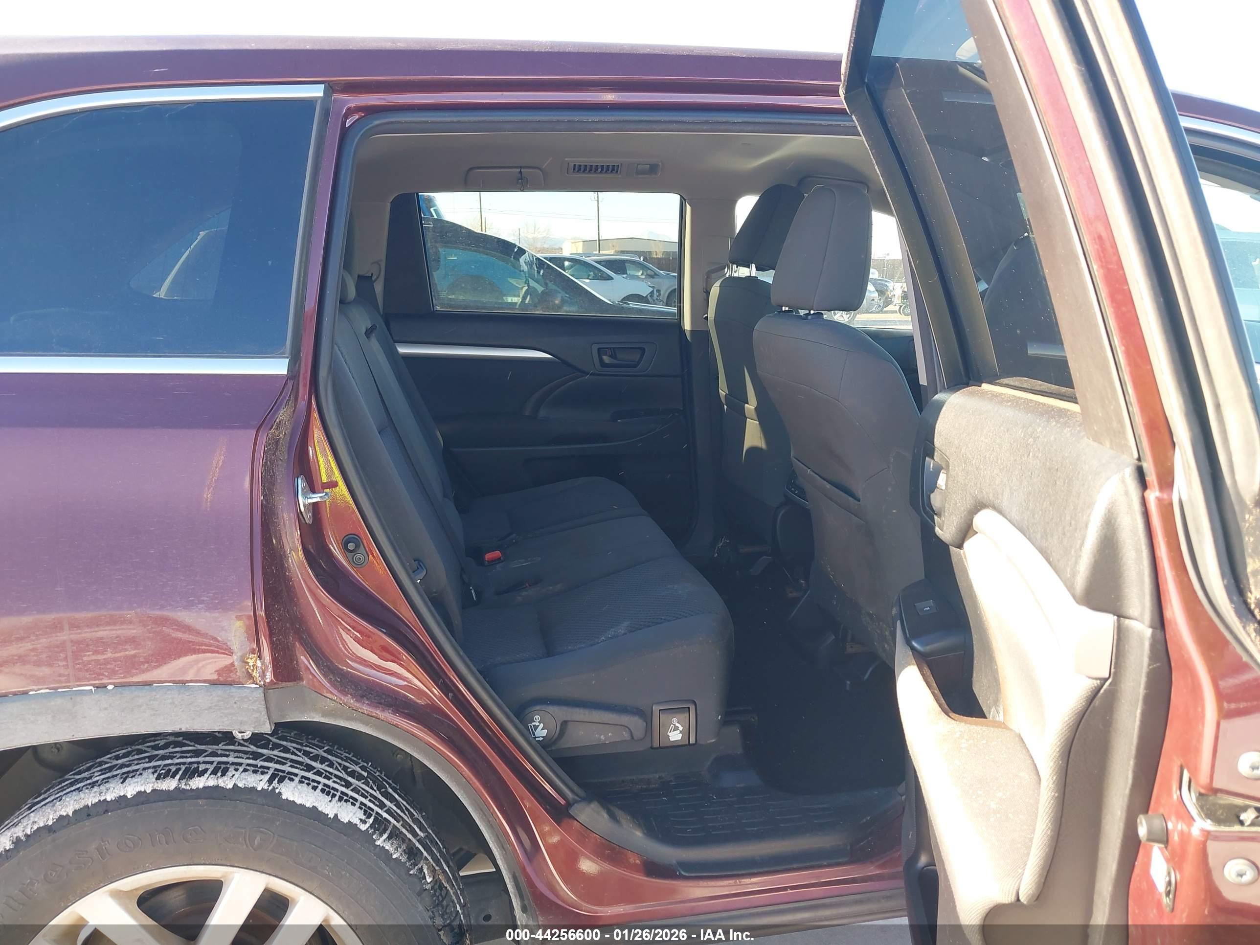 TOYOTA HIGHLANDER image 8