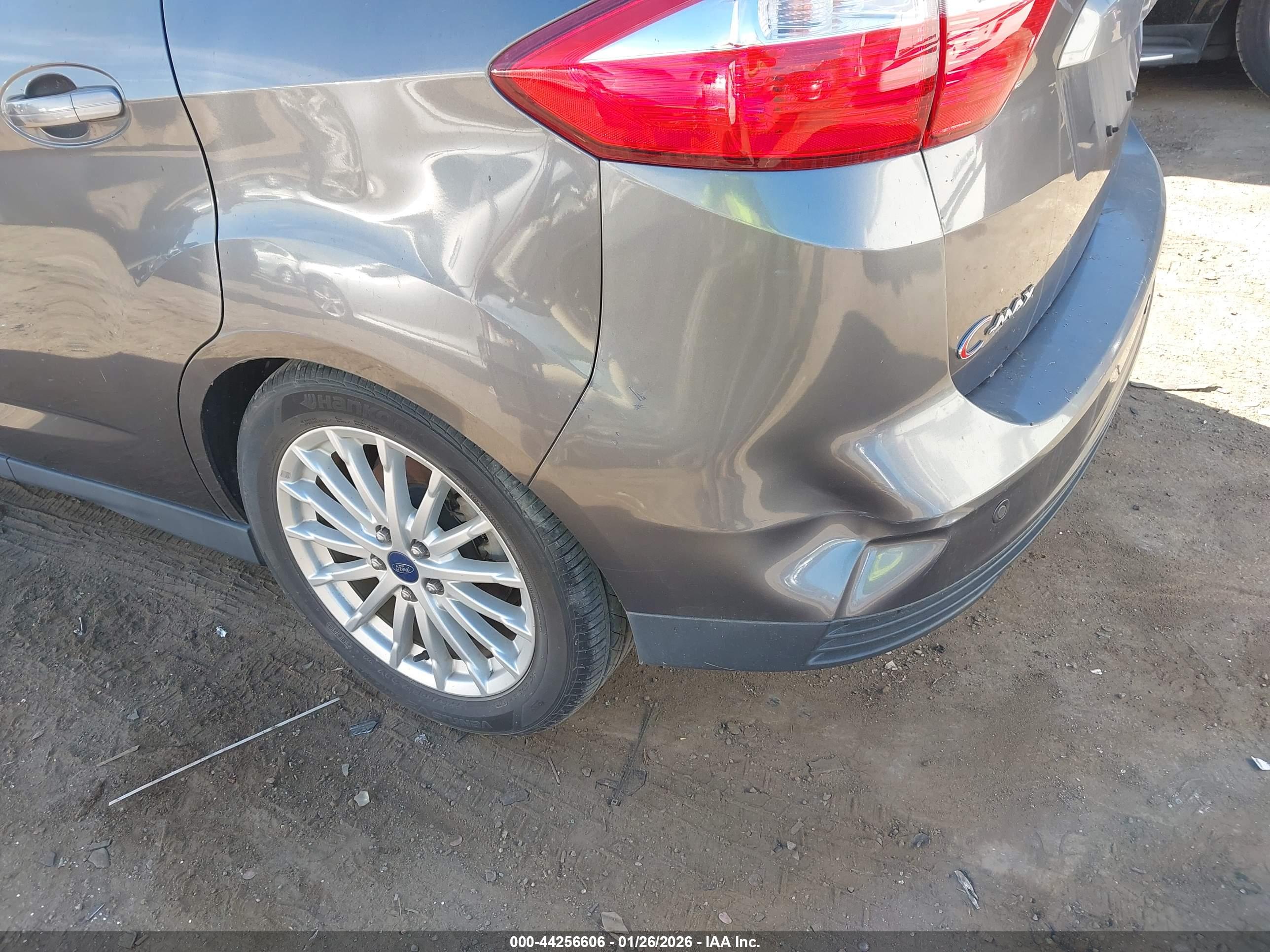 FORD C-MAX image 6