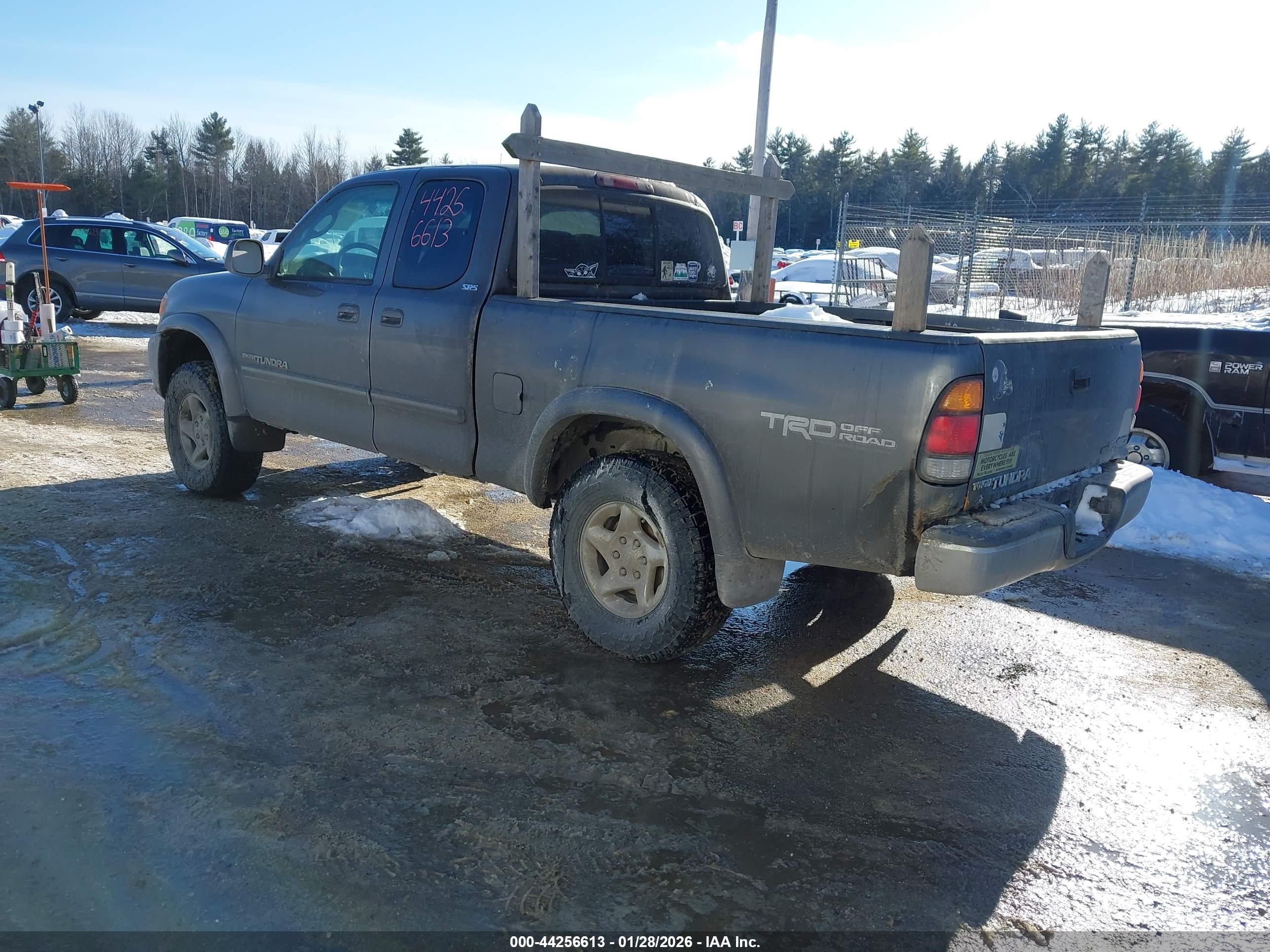 TOYOTA TUNDRA image 3