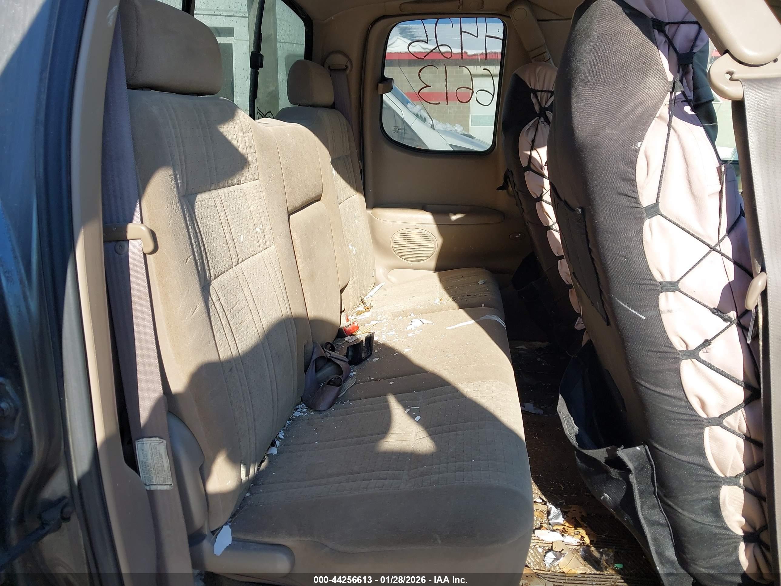 TOYOTA TUNDRA image 8