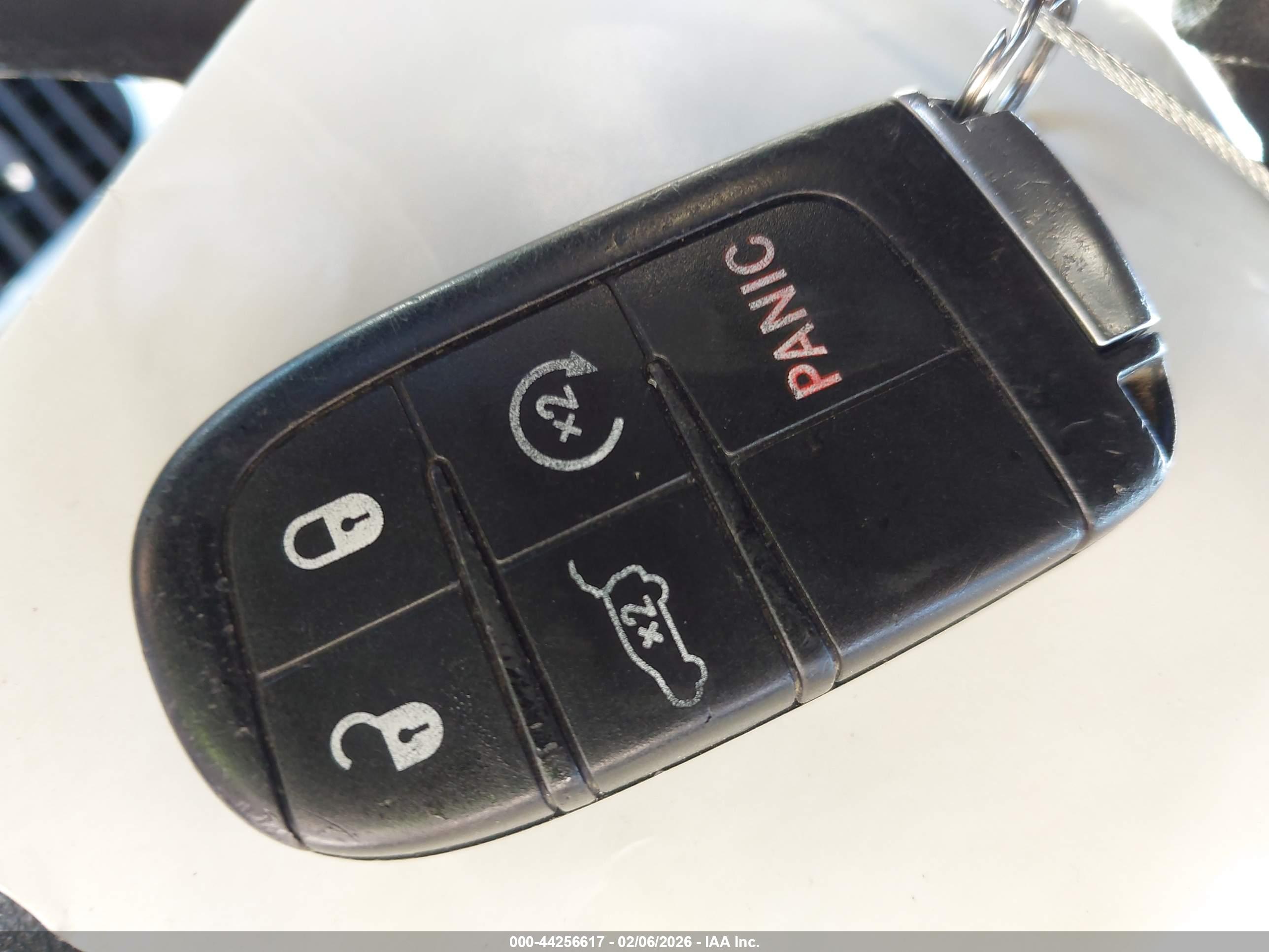 JEEP GRAND image 11