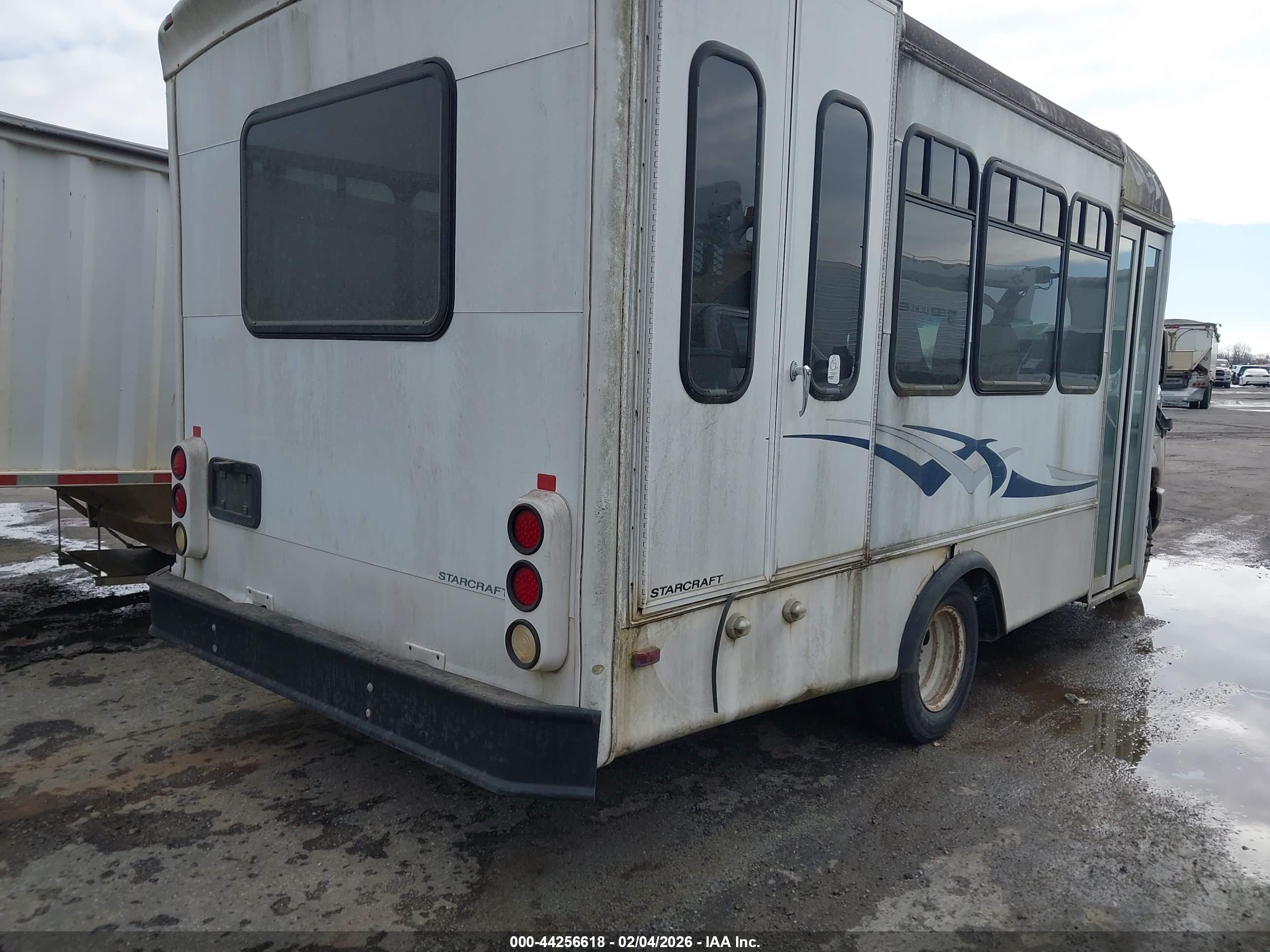FORD E-350 image 4