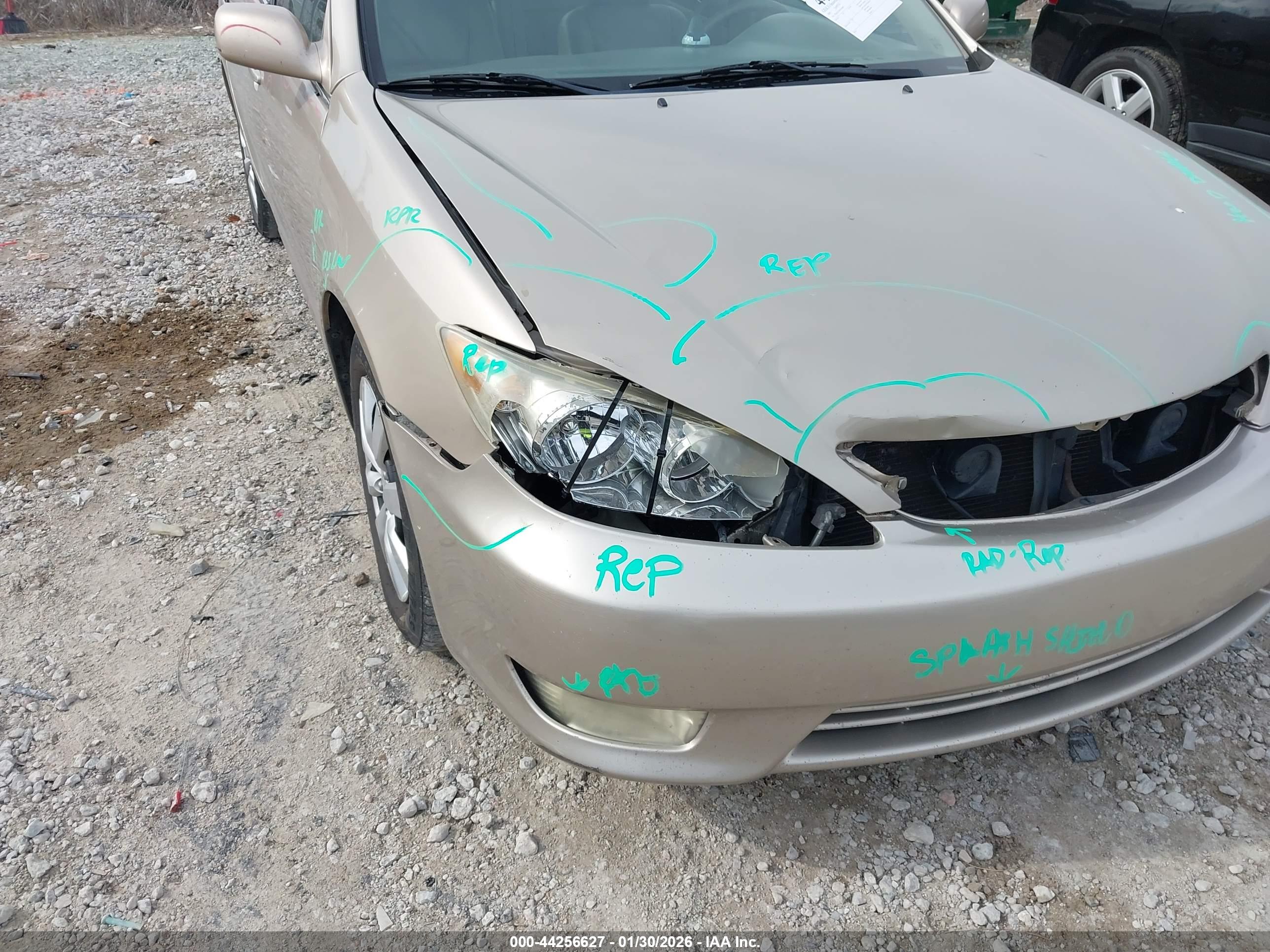 TOYOTA CAMRY image 6
