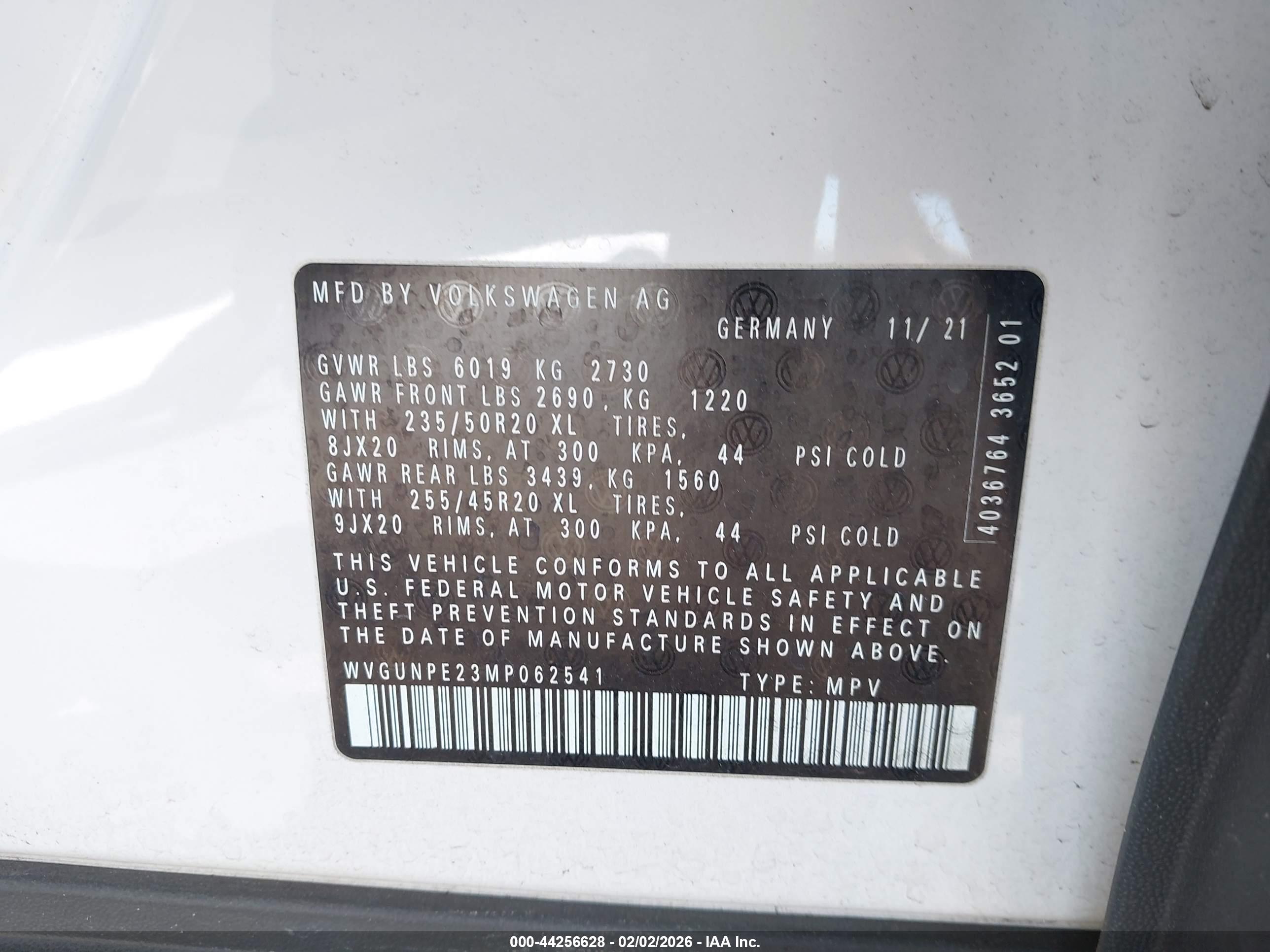 VOLKSWAGEN ID.4 image 9