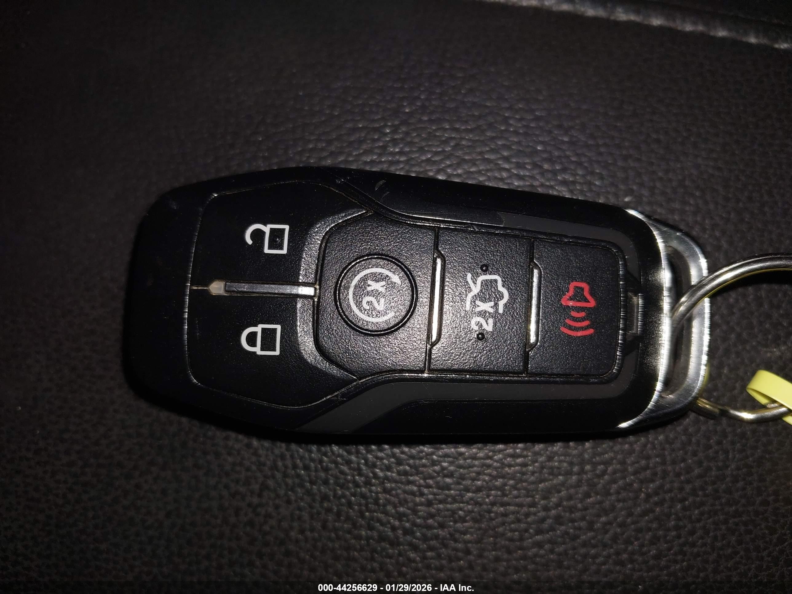 FORD FUSION image 11
