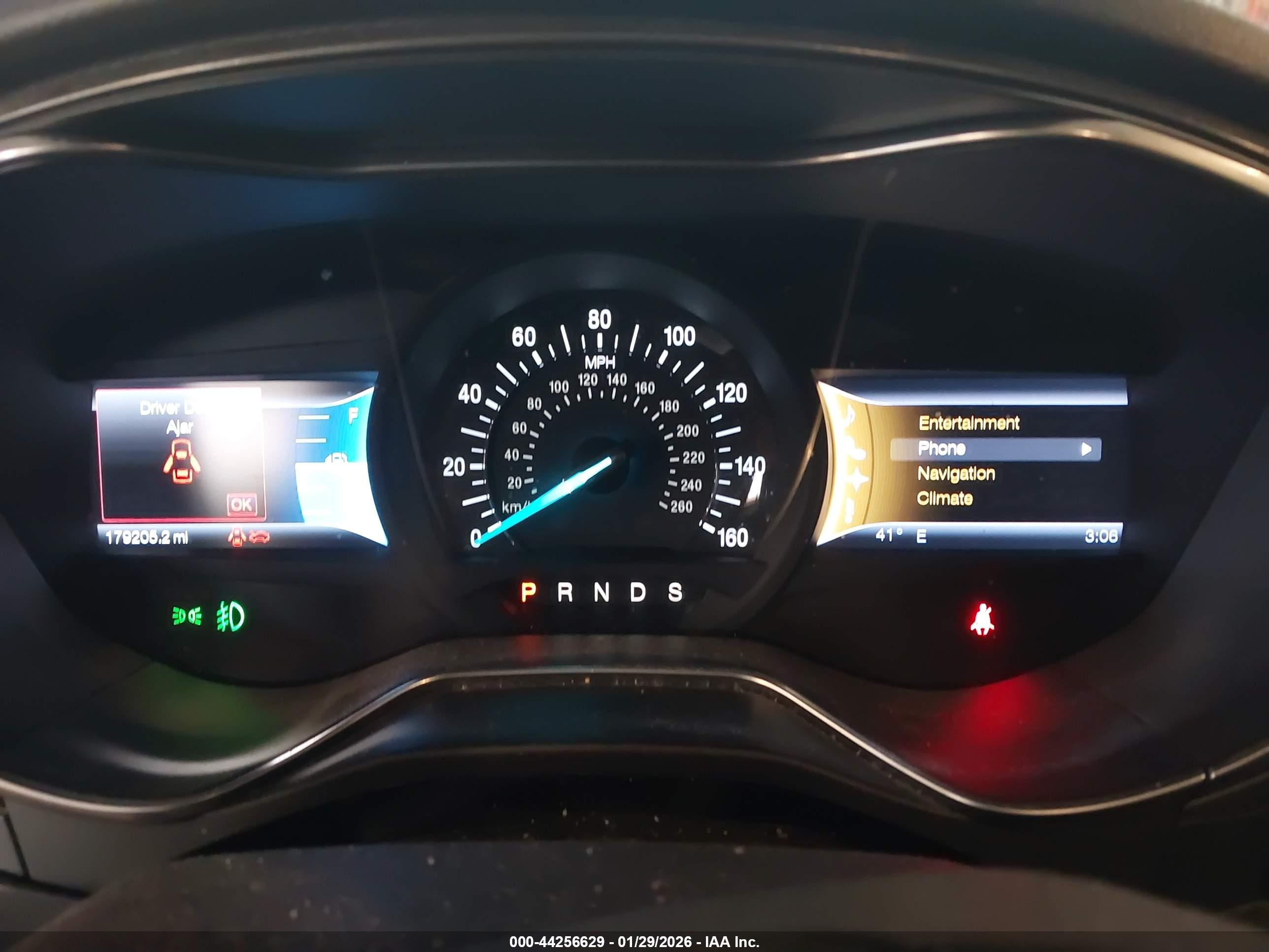FORD FUSION image 7