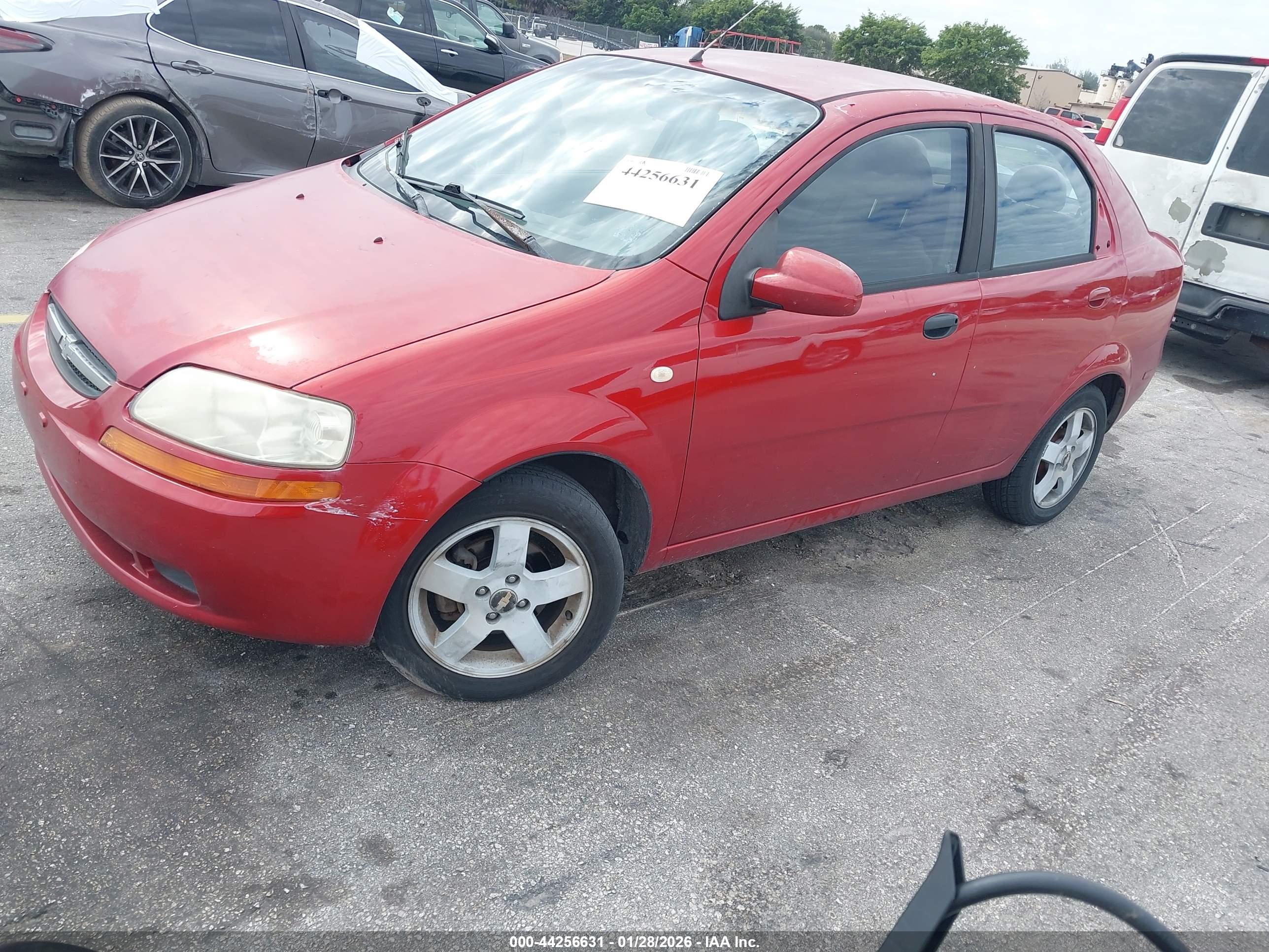 CHEVROLET AVEO image 2