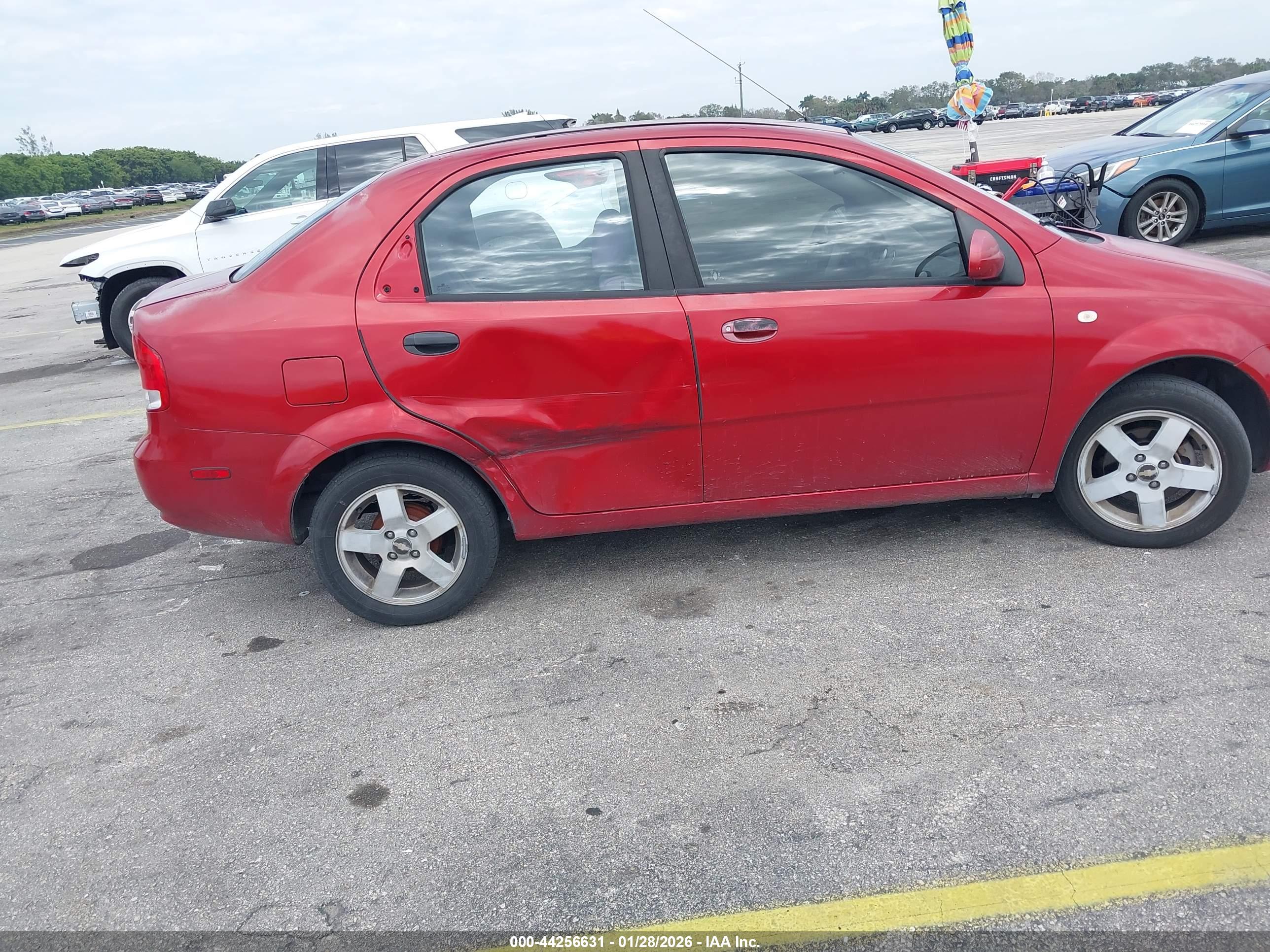 CHEVROLET AVEO image 6
