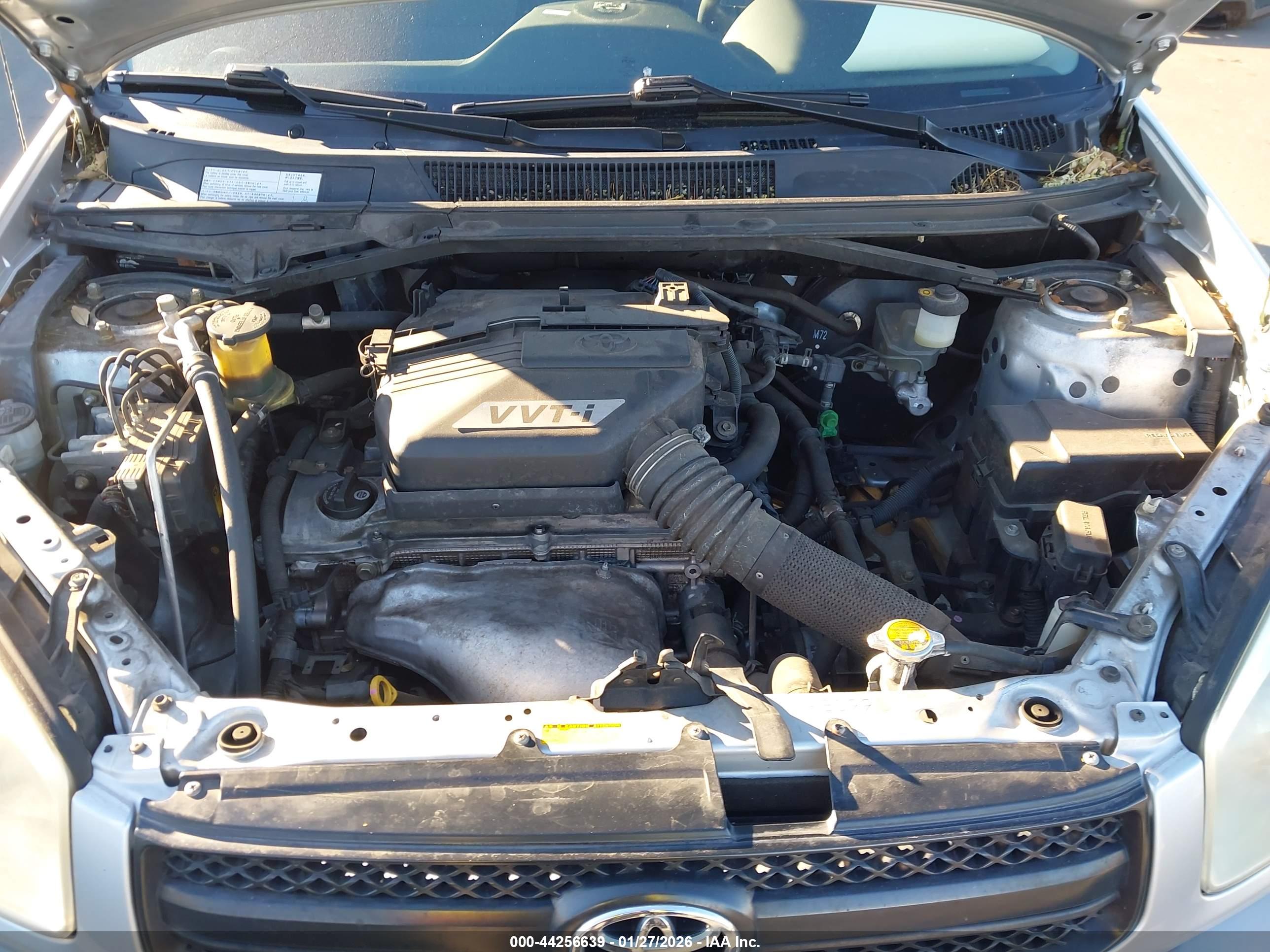 TOYOTA RAV4 image 10