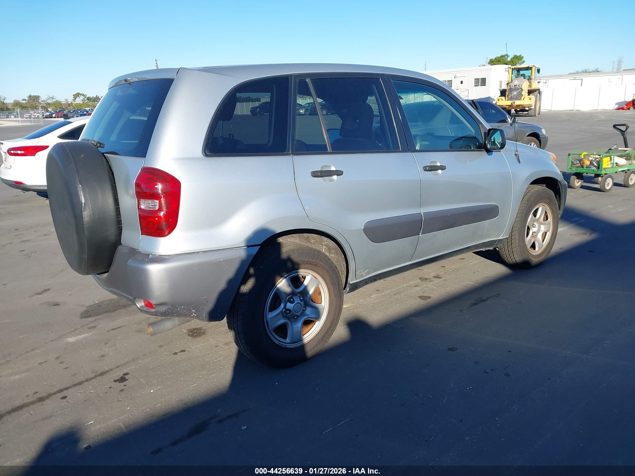 TOYOTA RAV4 image 4