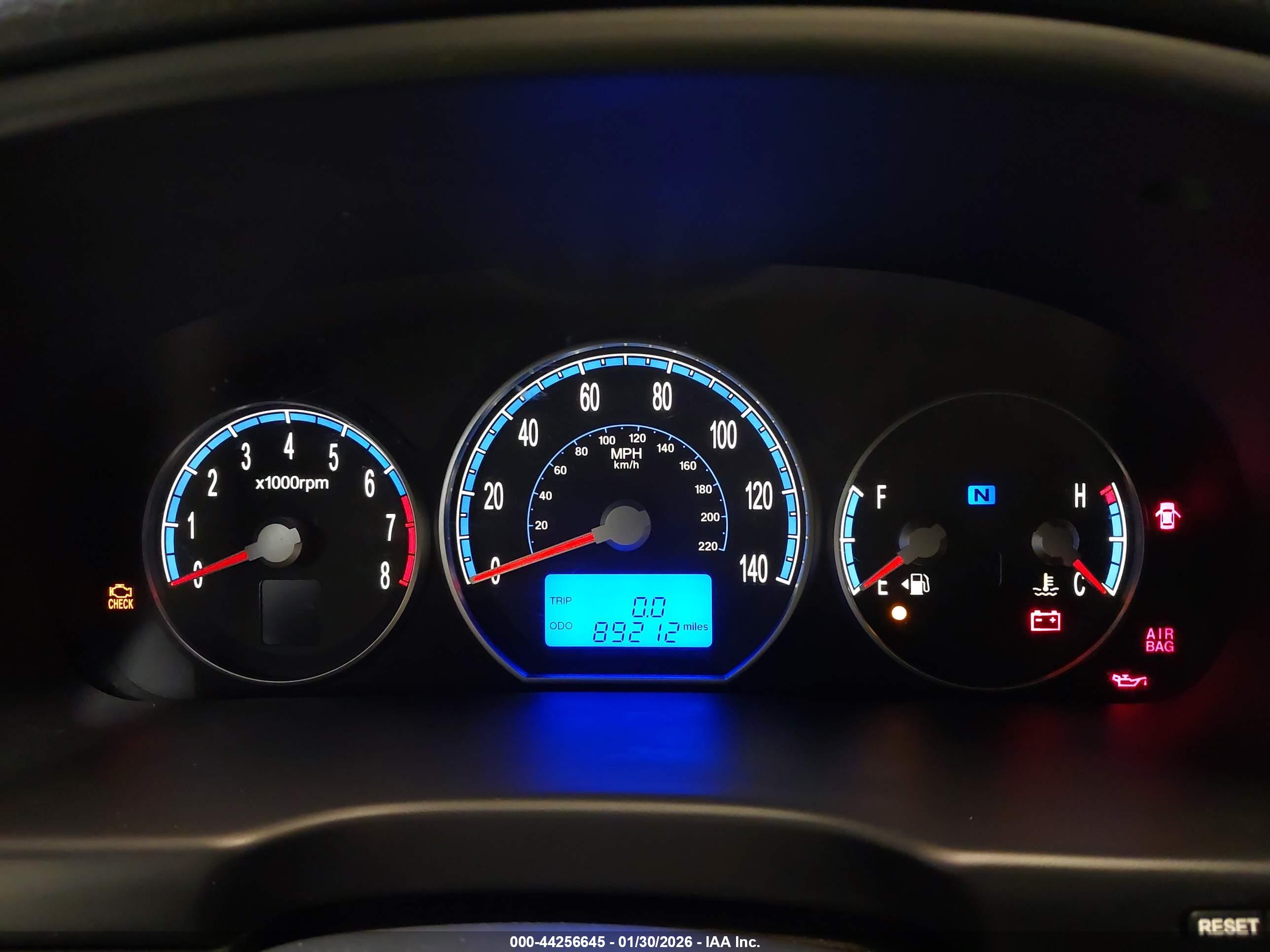 HYUNDAI SANTA image 7
