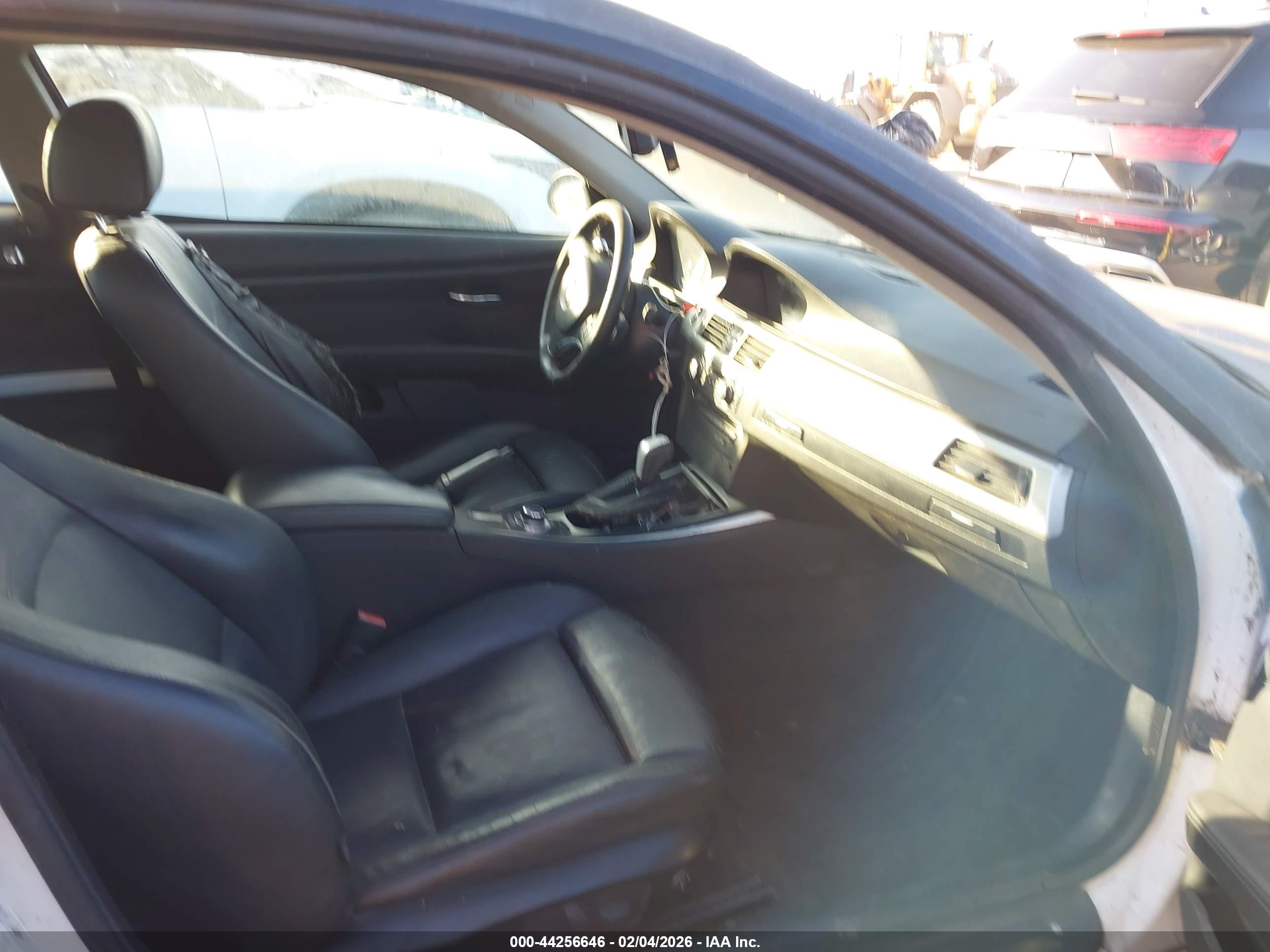 BMW 335I image 5